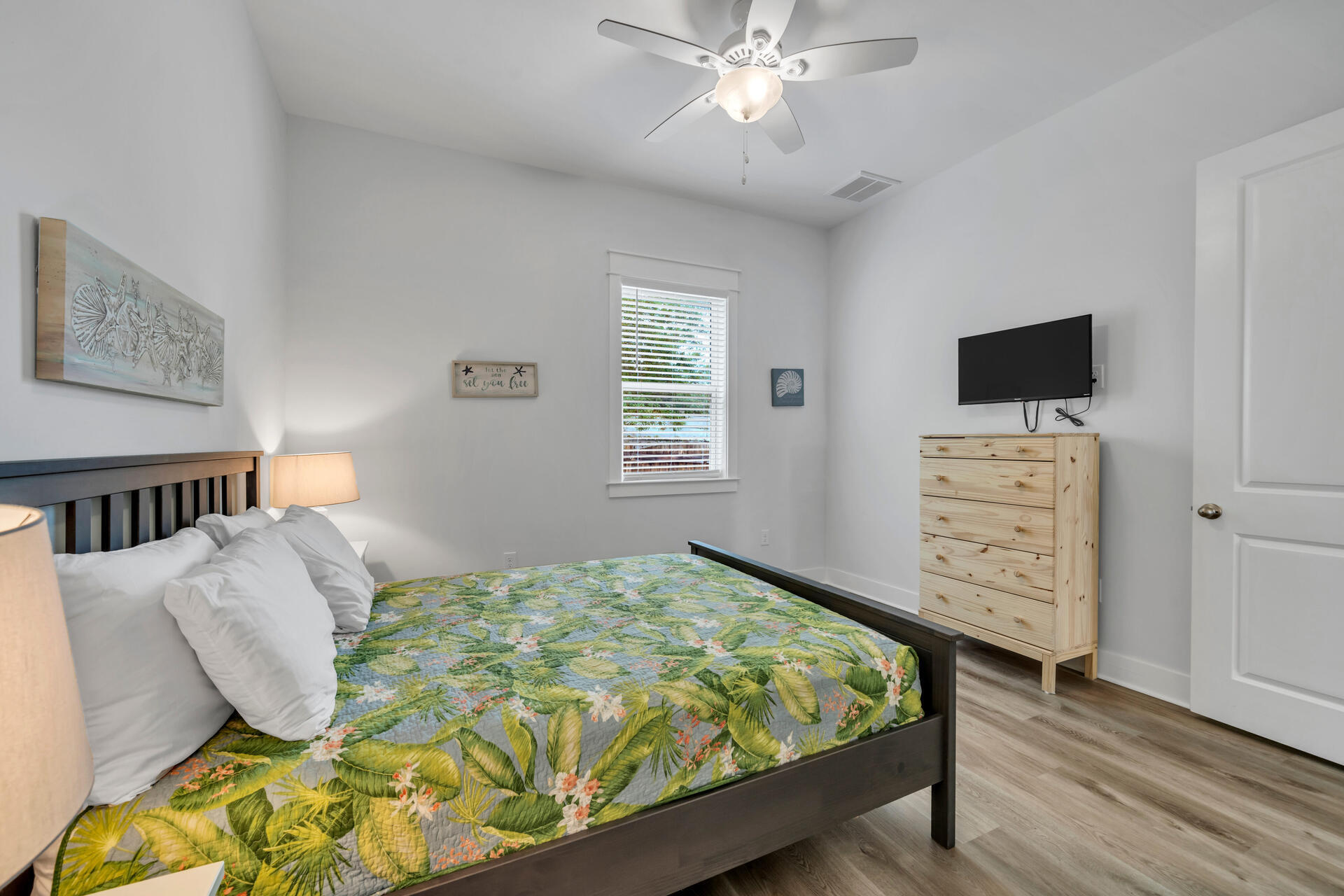 29 Serene Way