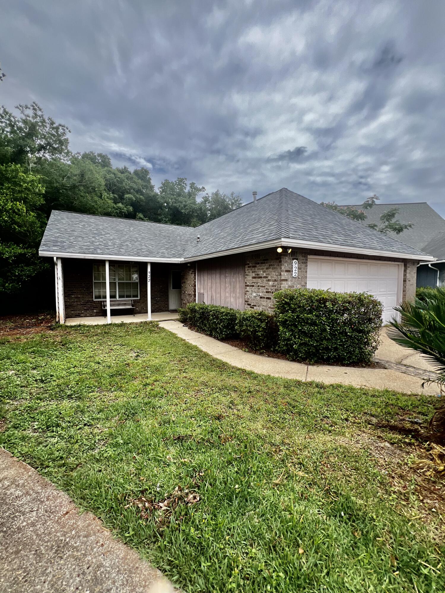 922 Lawton Court