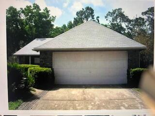 922 Lawton Court