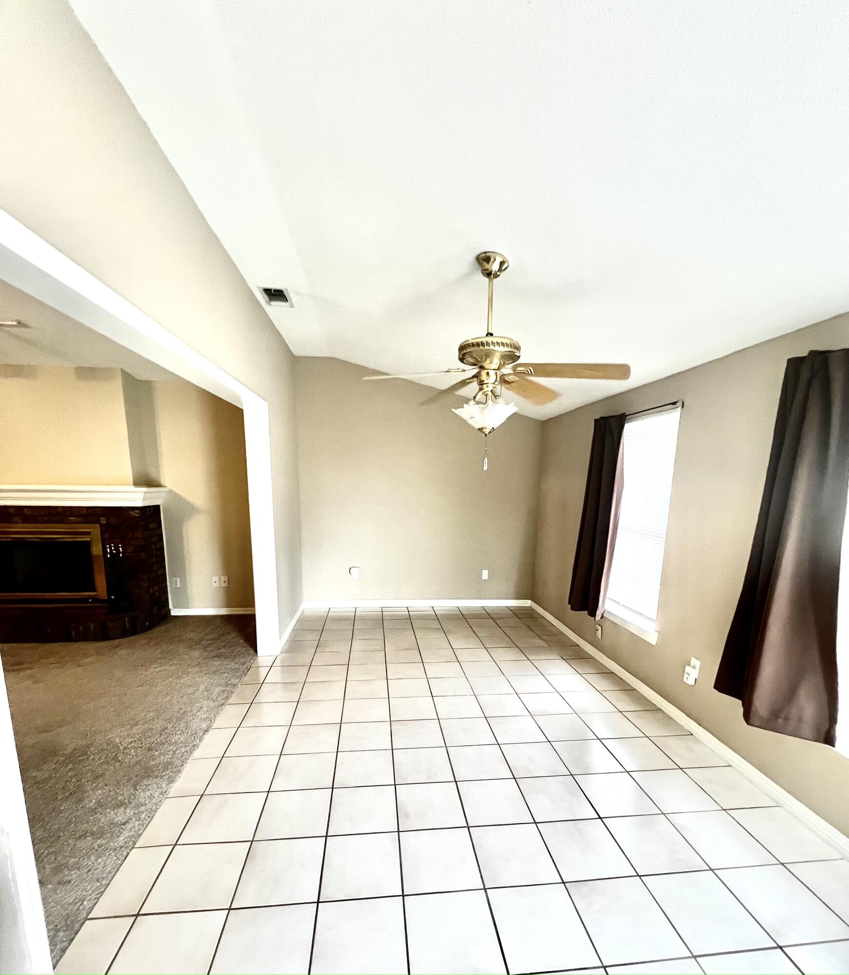 922 Lawton Court