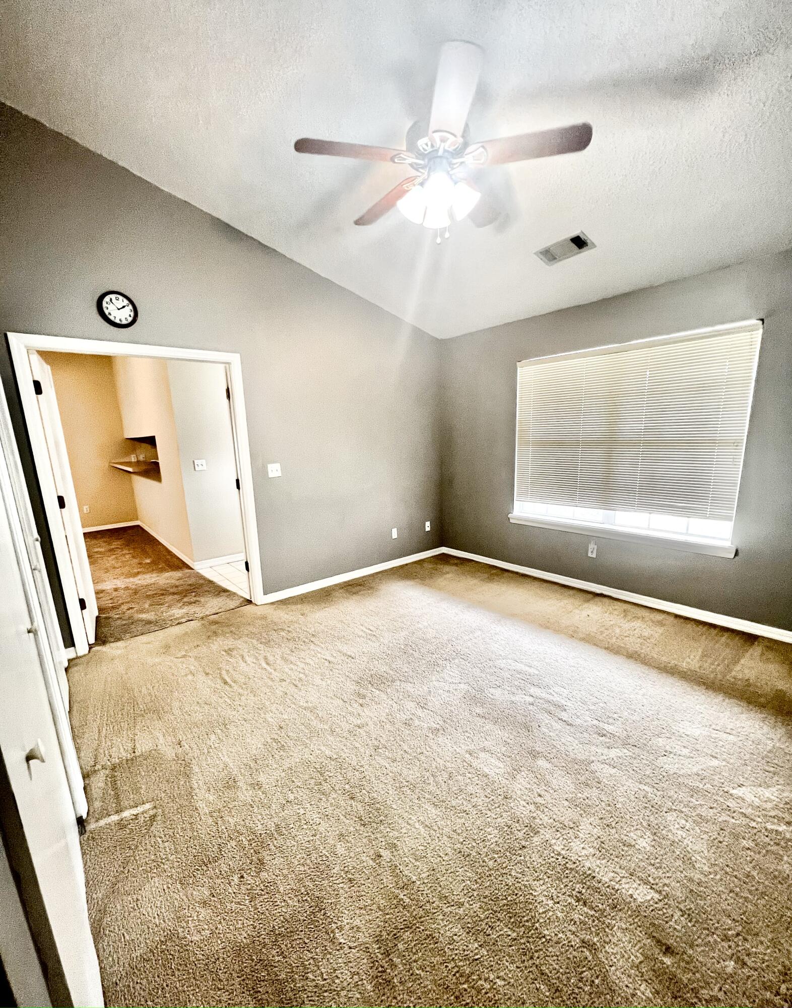922 Lawton Court
