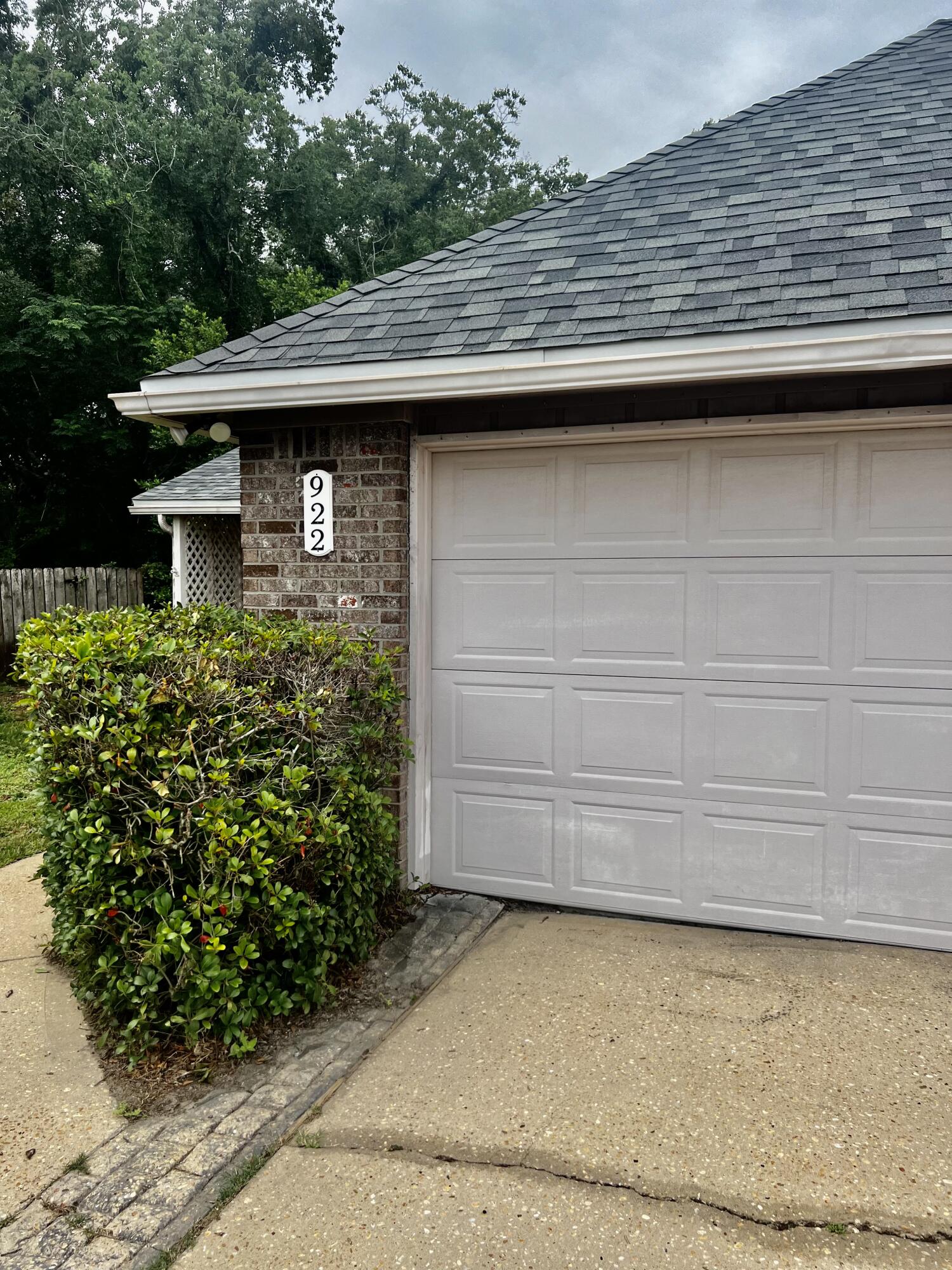 922 Lawton Court