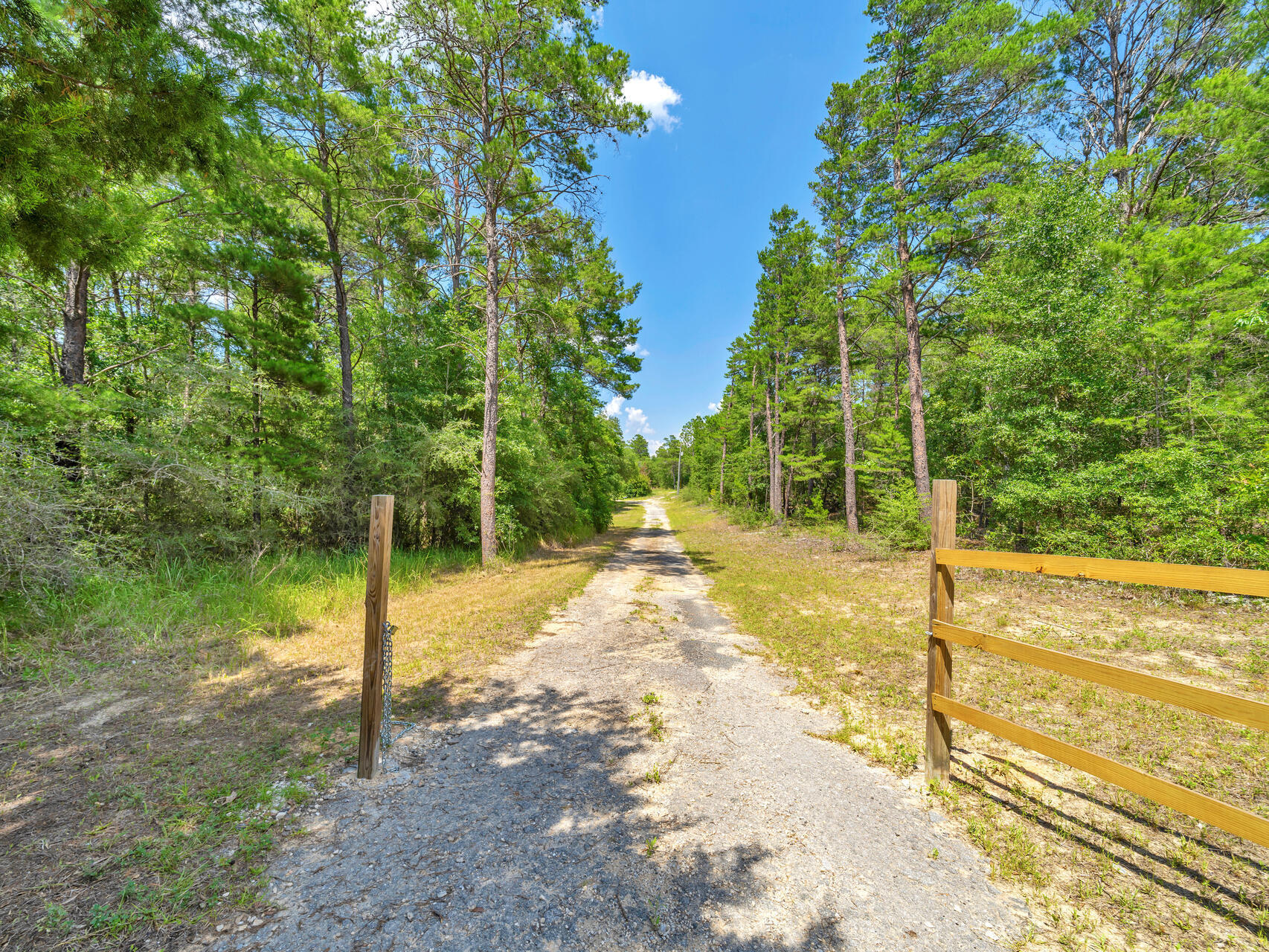646 Osage Drive, DeFuniak Springs