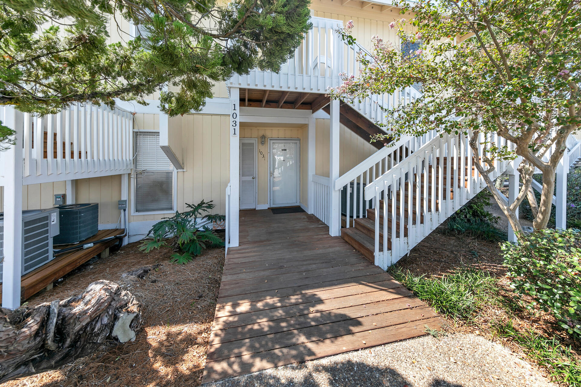 775 Gulf Shore Drive, 1031