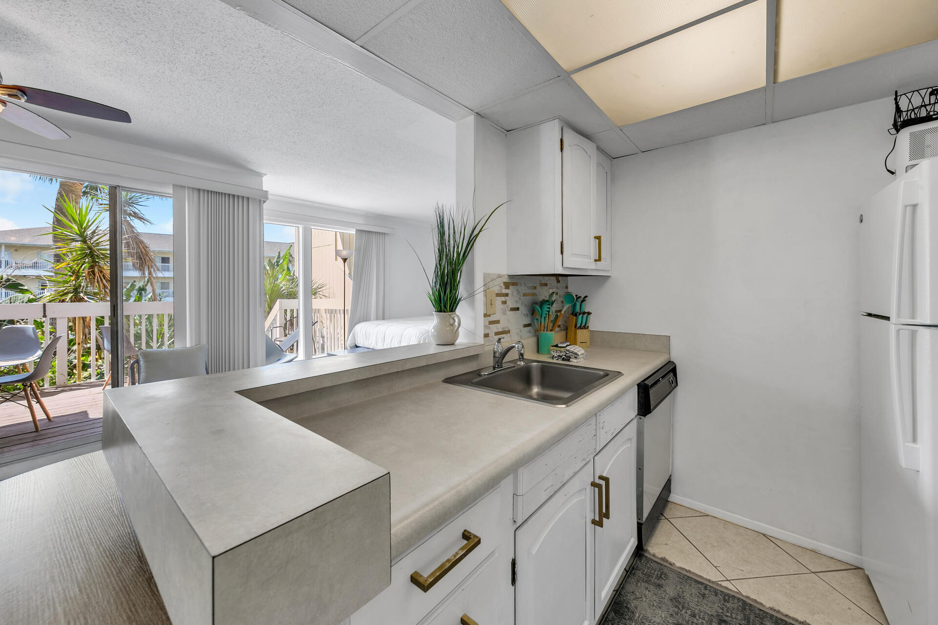 775 Gulf Shore Drive, 1031