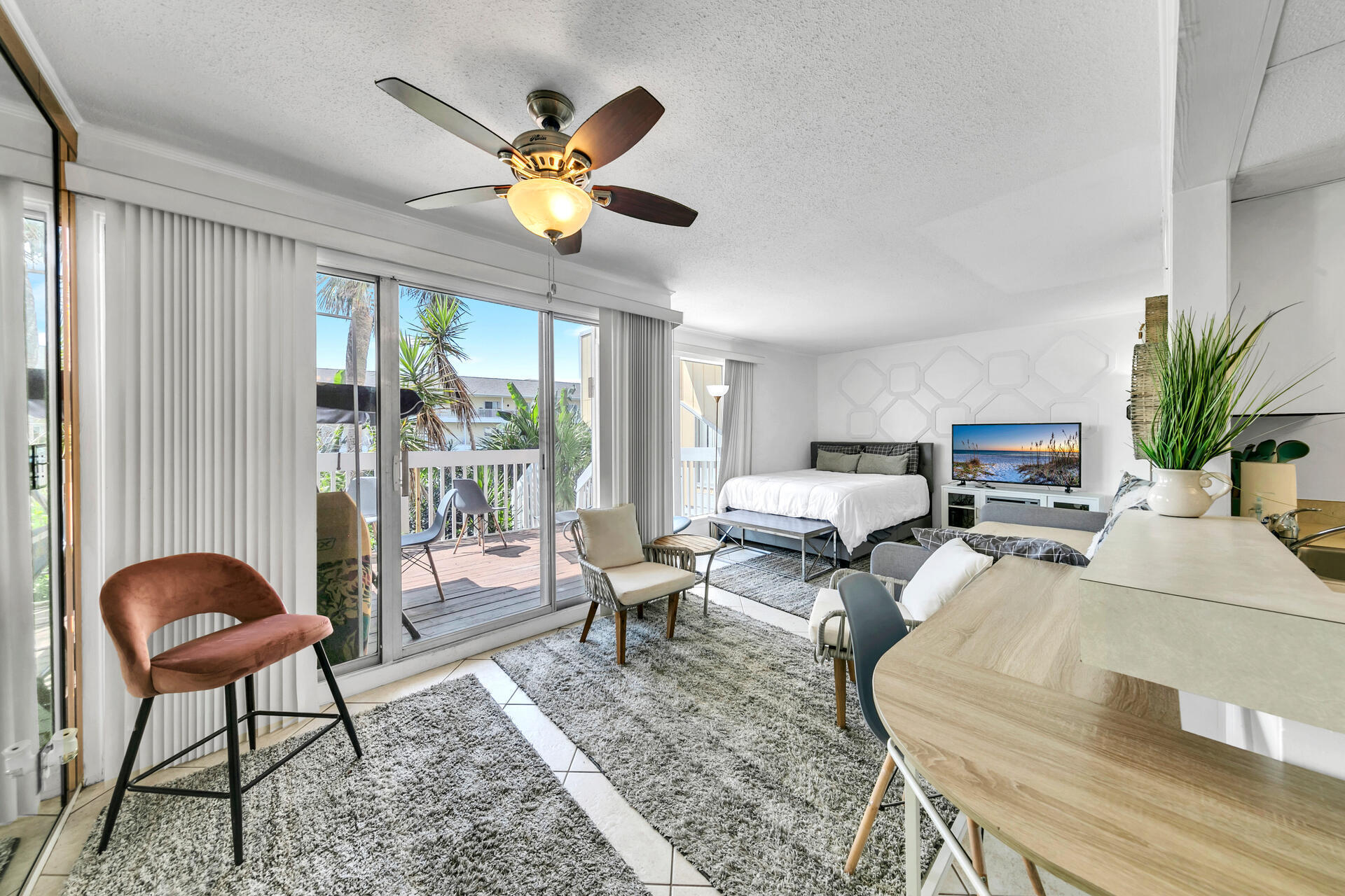 775 Gulf Shore Drive, 1031