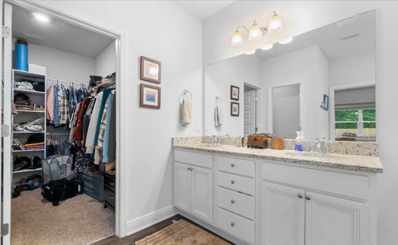 3858 Hawks Landing Circle