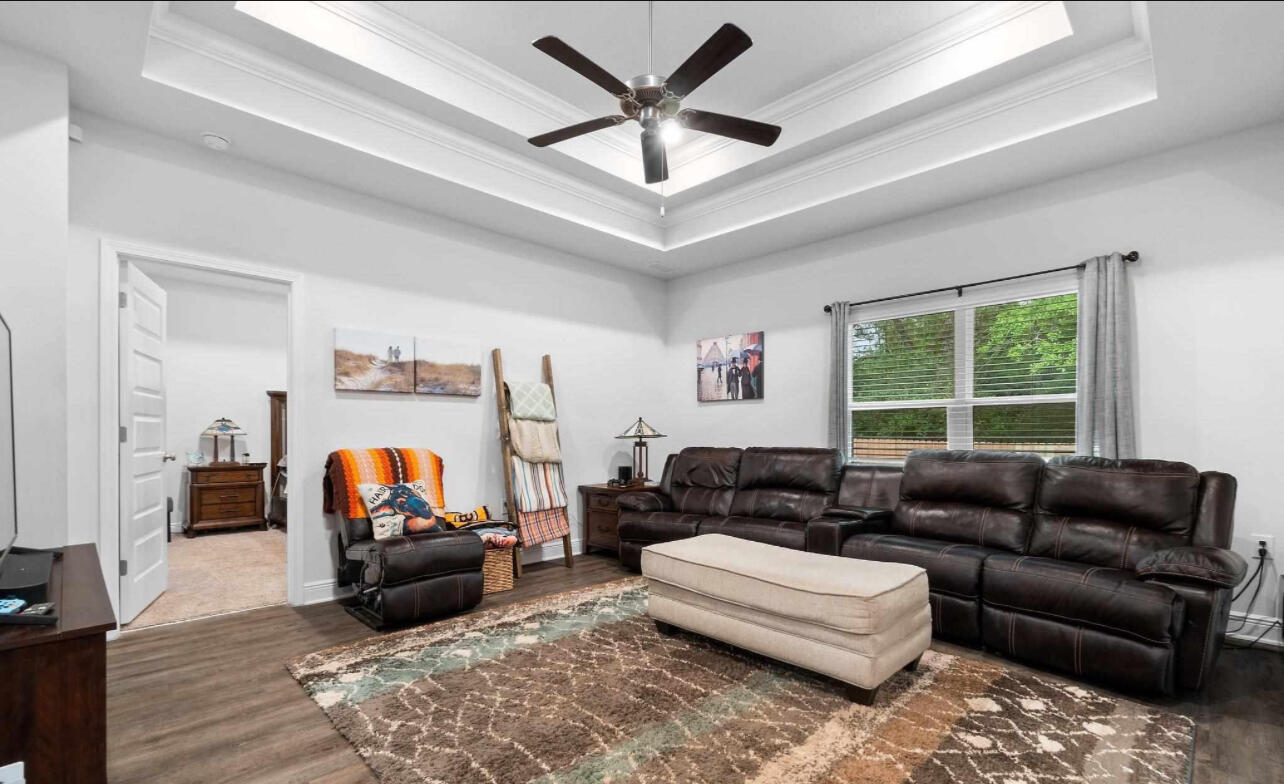 3858 Hawks Landing Circle