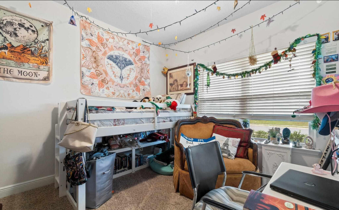 3858 Hawks Landing Circle