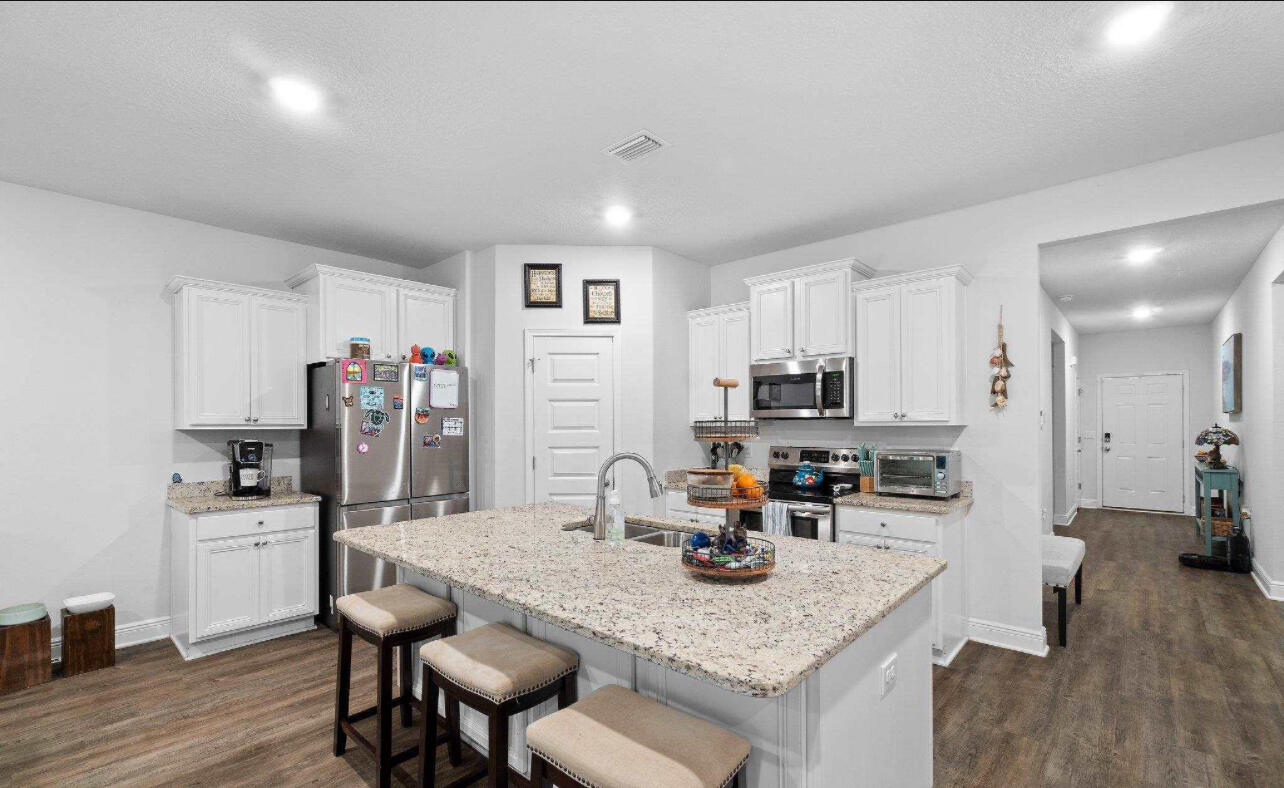 3858 Hawks Landing Circle