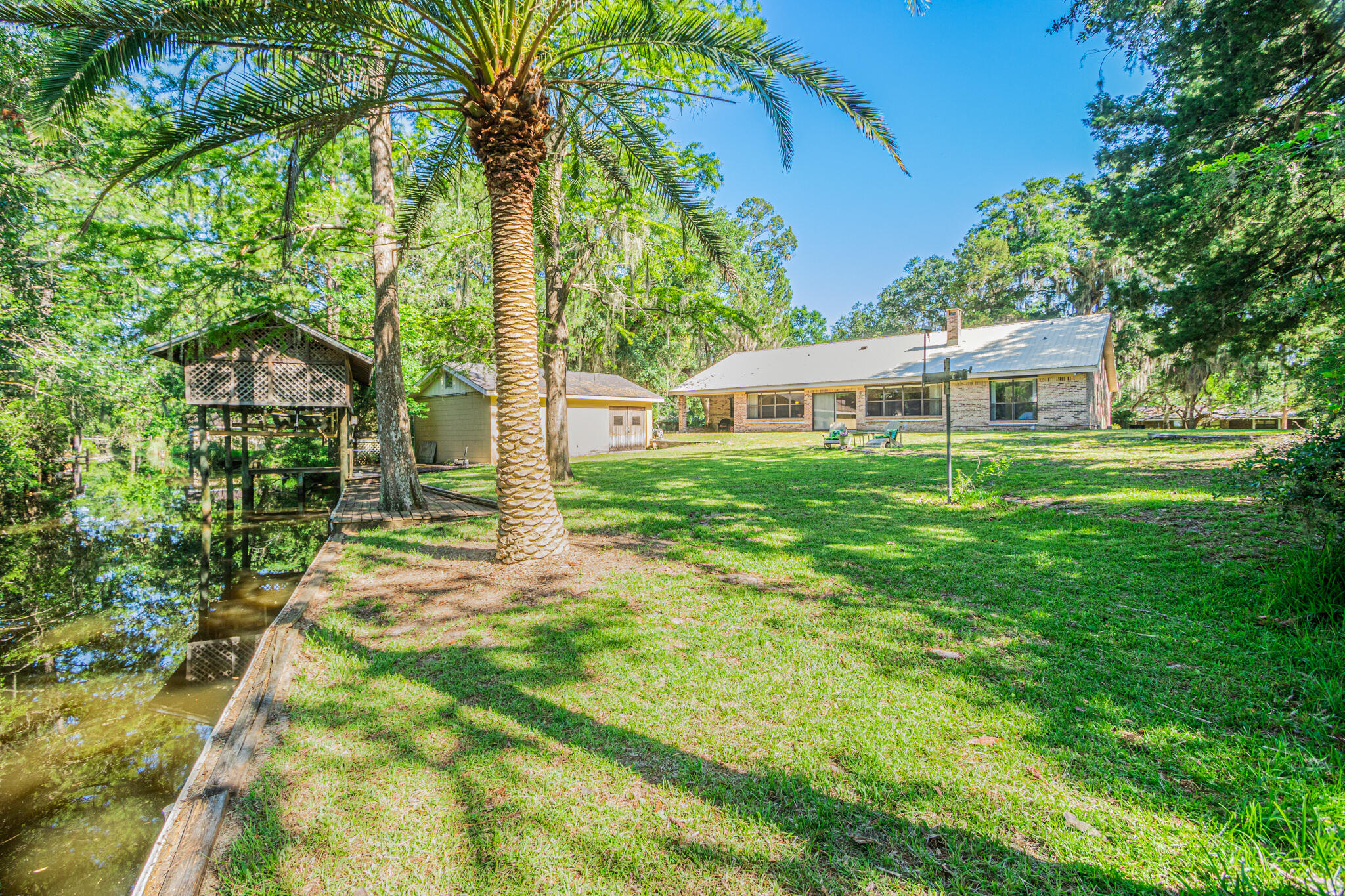 567 Pitts Bayshore Drive