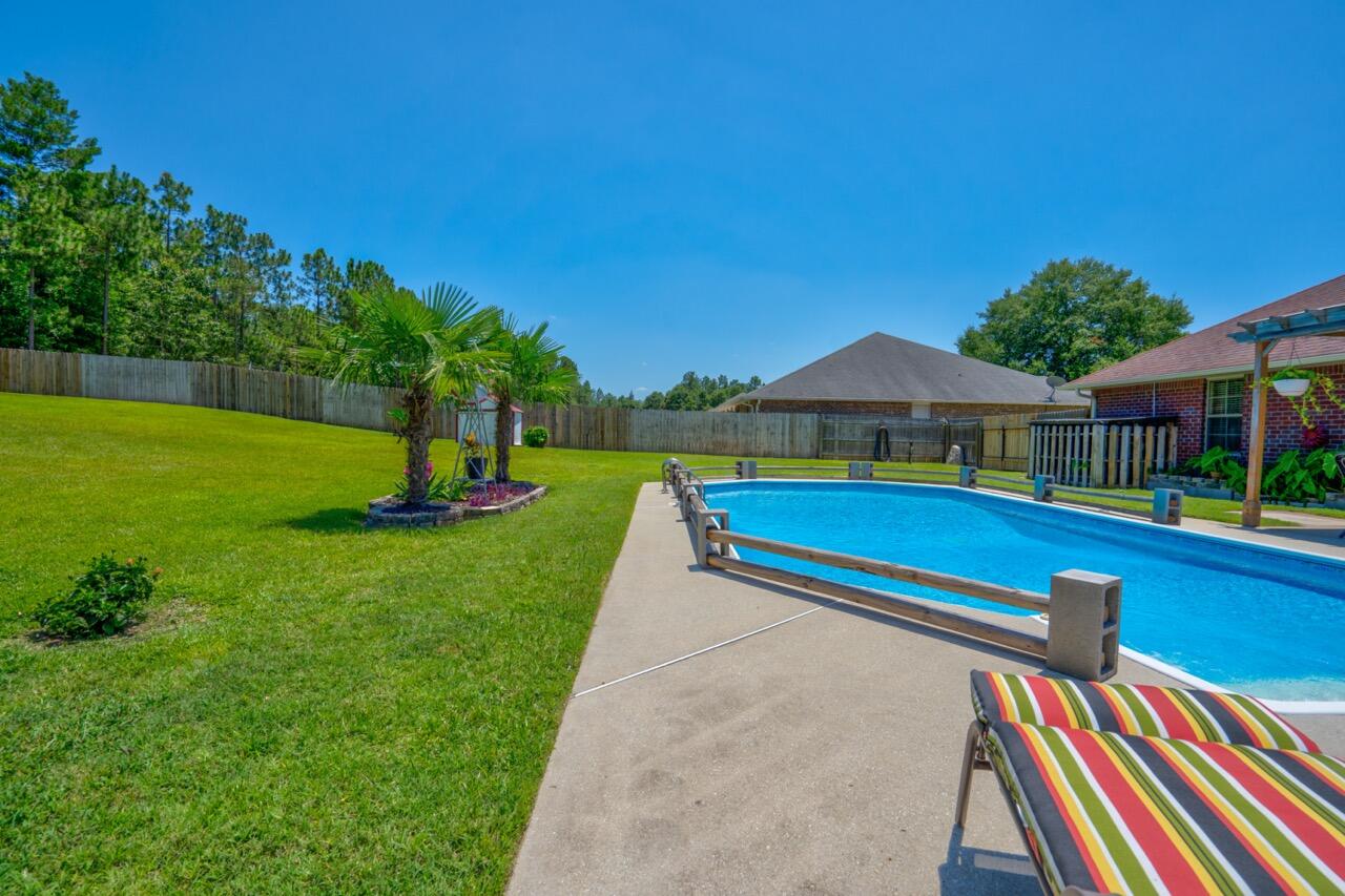 6191 Hummingbird Lane