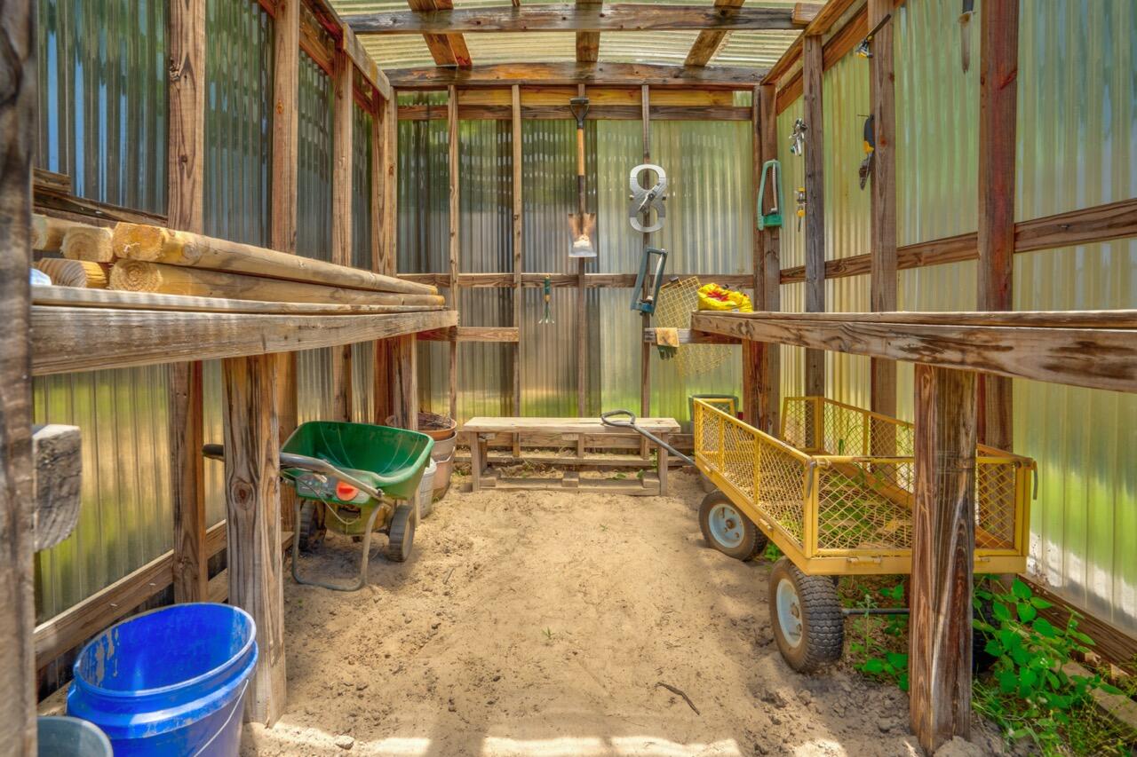 6191 Hummingbird Lane