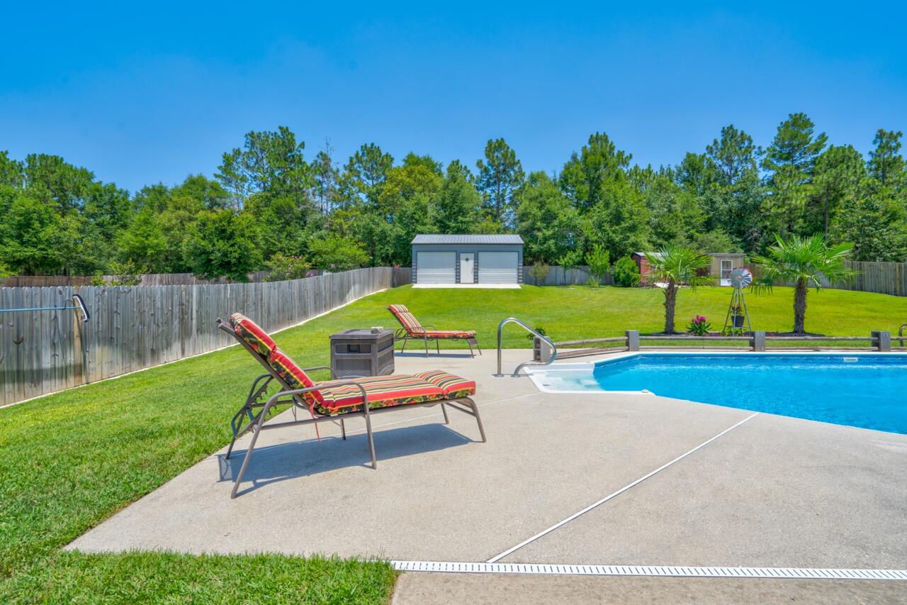 6191 Hummingbird Lane