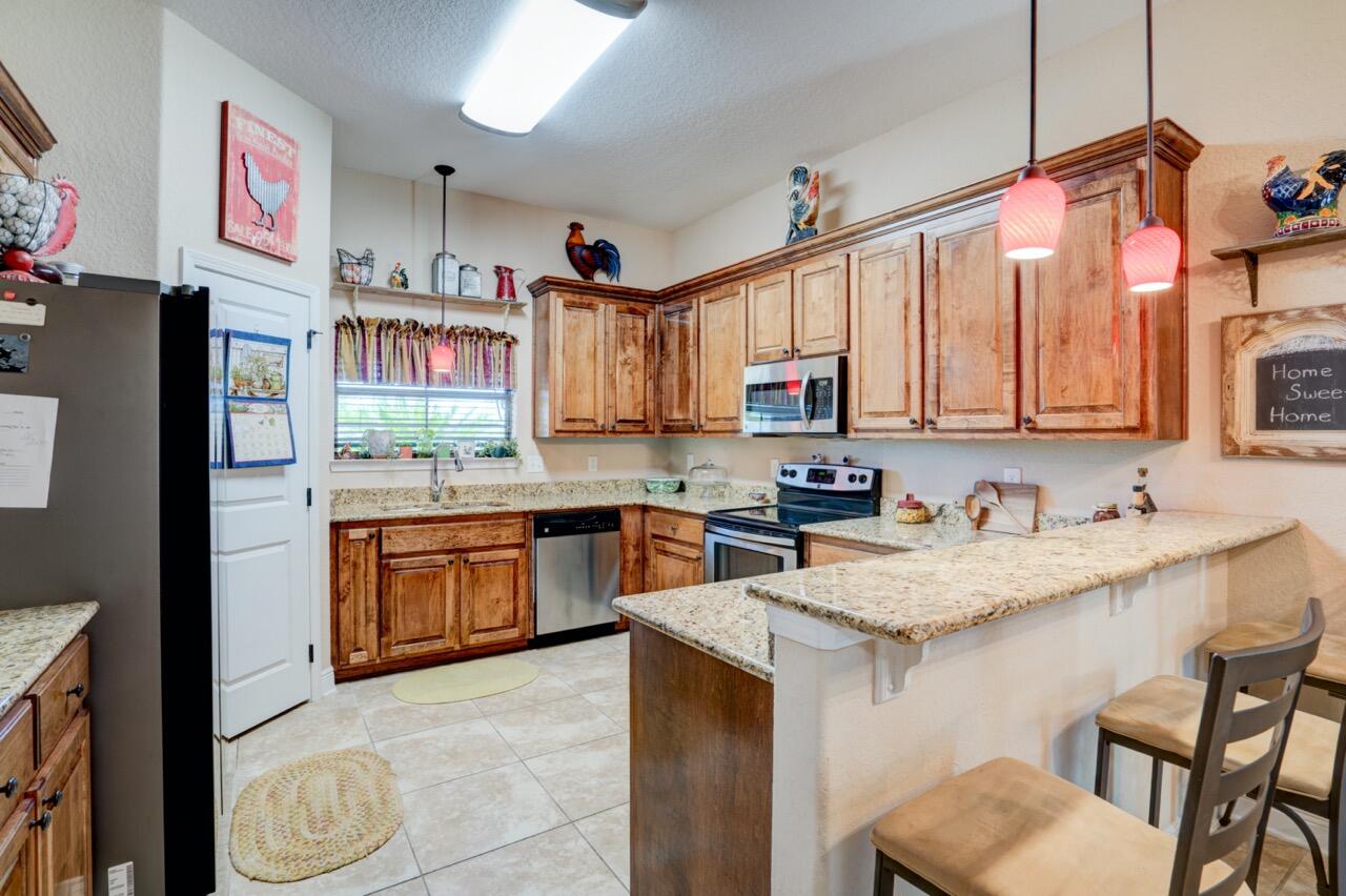 6191 Hummingbird Lane