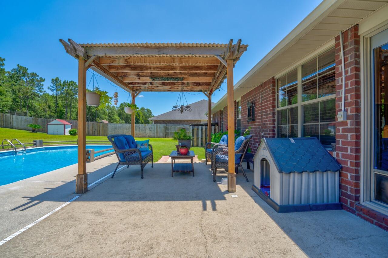 6191 Hummingbird Lane