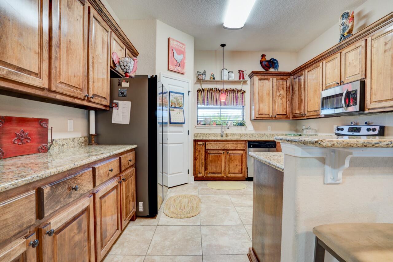 6191 Hummingbird Lane