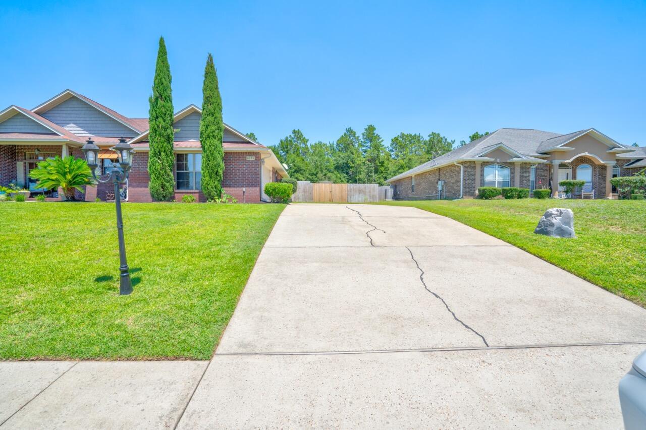 6191 Hummingbird Lane