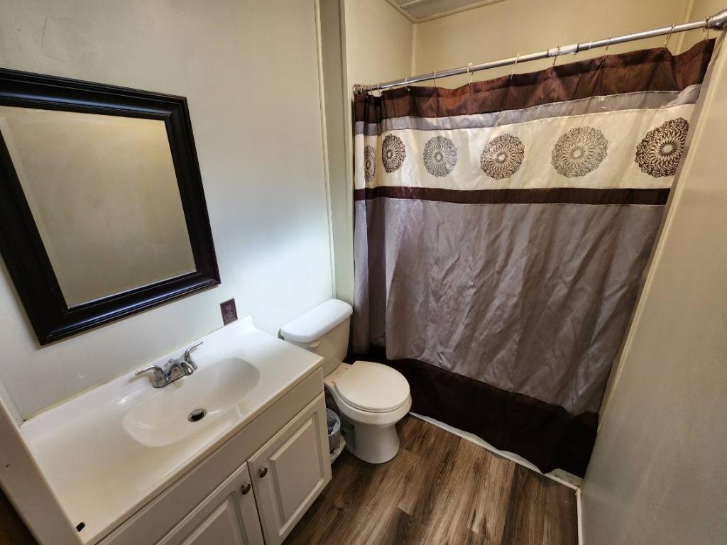 514 W Royal Palm Avenue, DeFuniak Springs