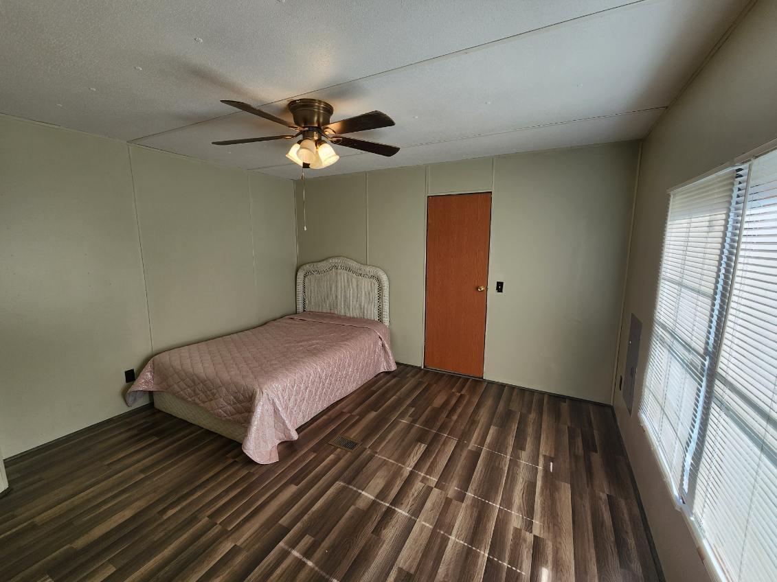 514 W Royal Palm Avenue, DeFuniak Springs