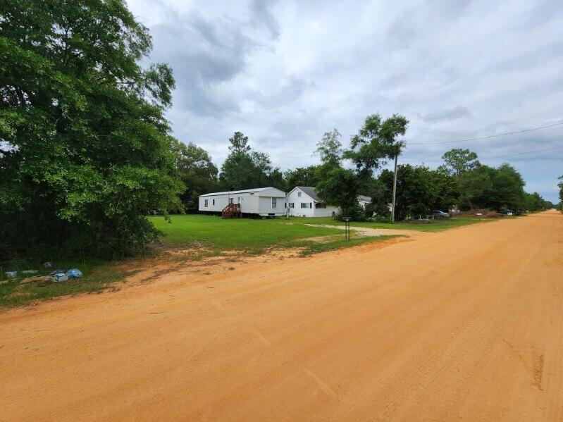 514 W Royal Palm Avenue, DeFuniak Springs