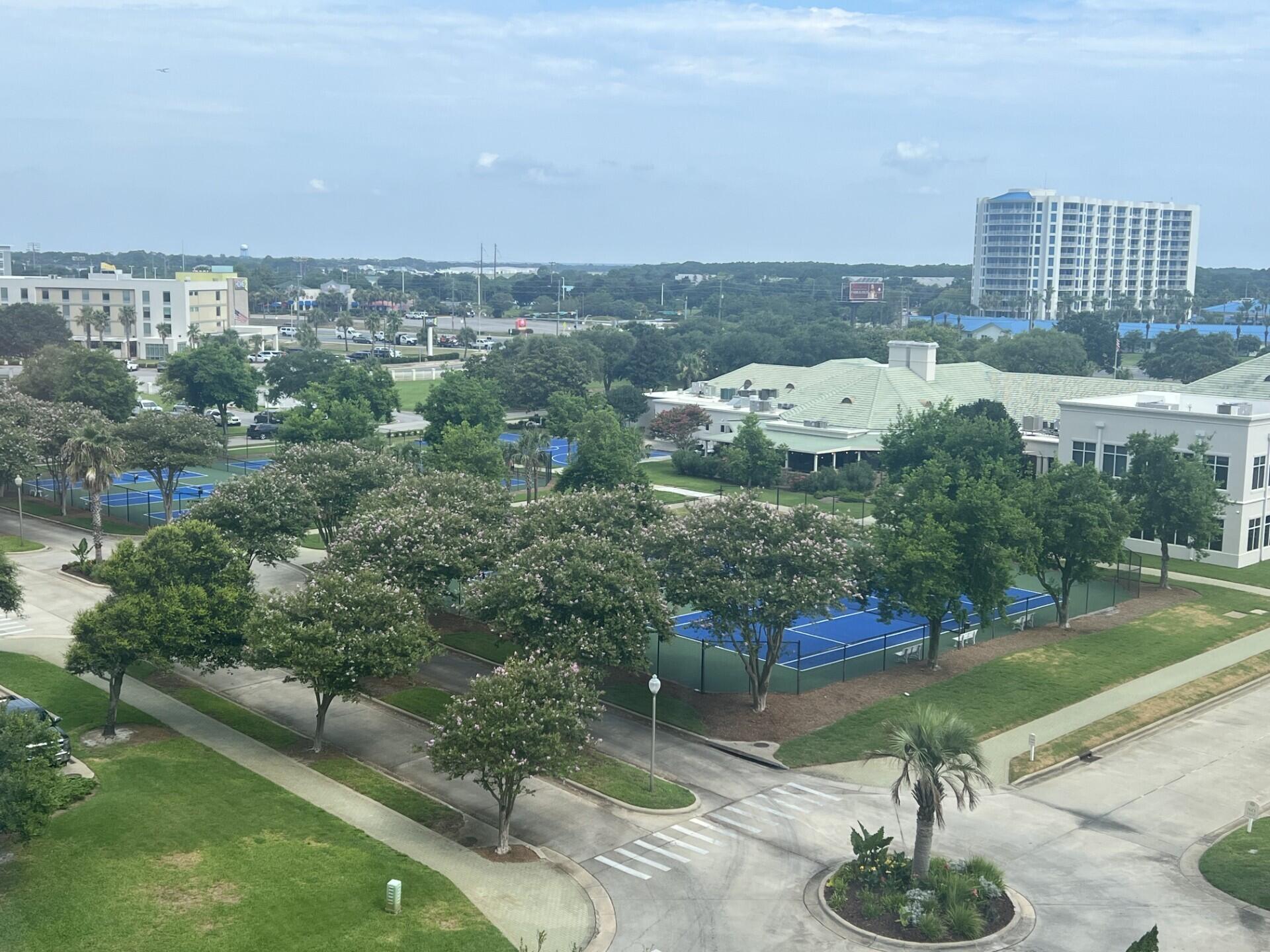 15400 Emerald Coast Parkway, UNIT 305