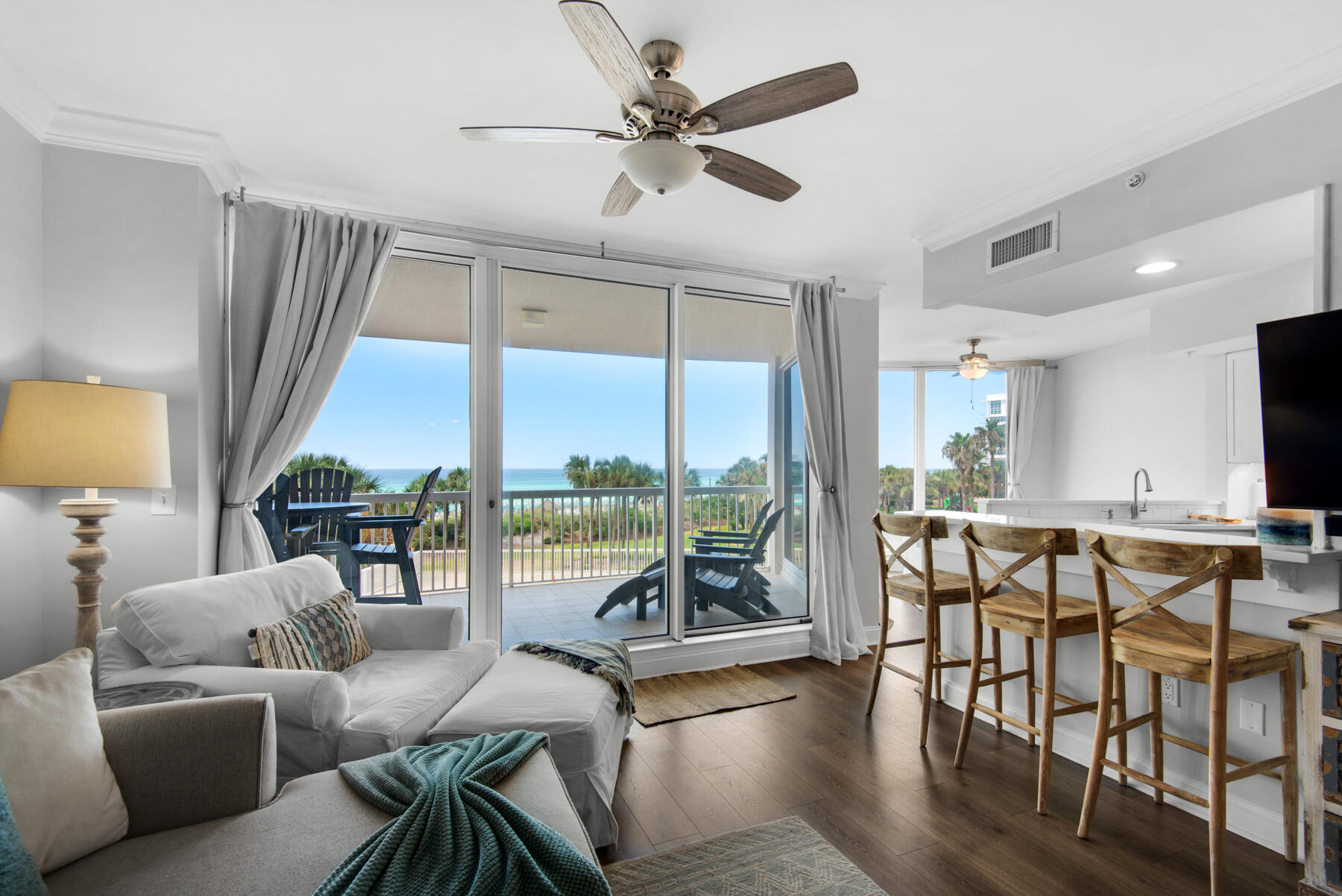 15400 Emerald Coast Parkway, UNIT 305