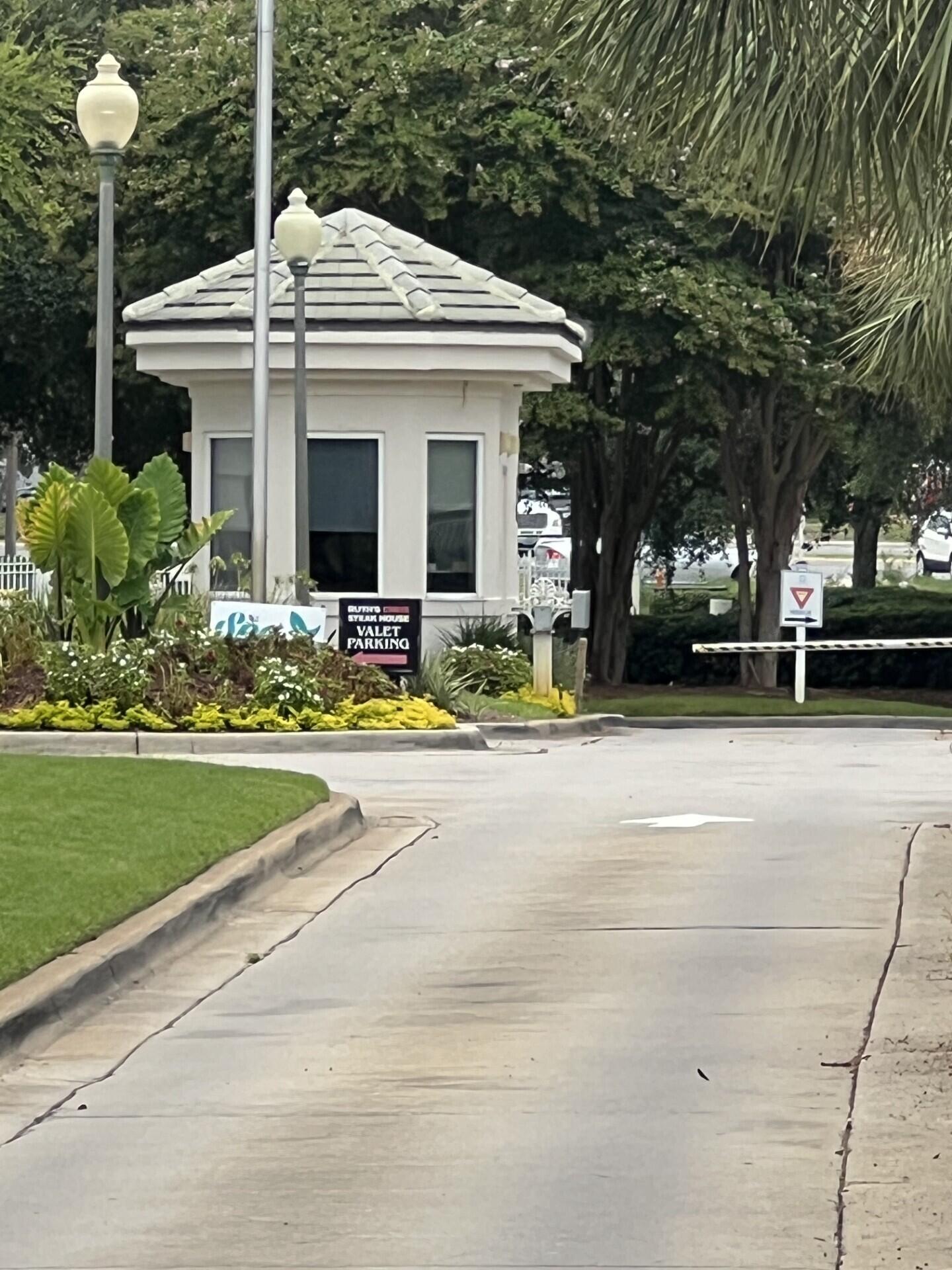 15400 Emerald Coast Parkway, UNIT 305