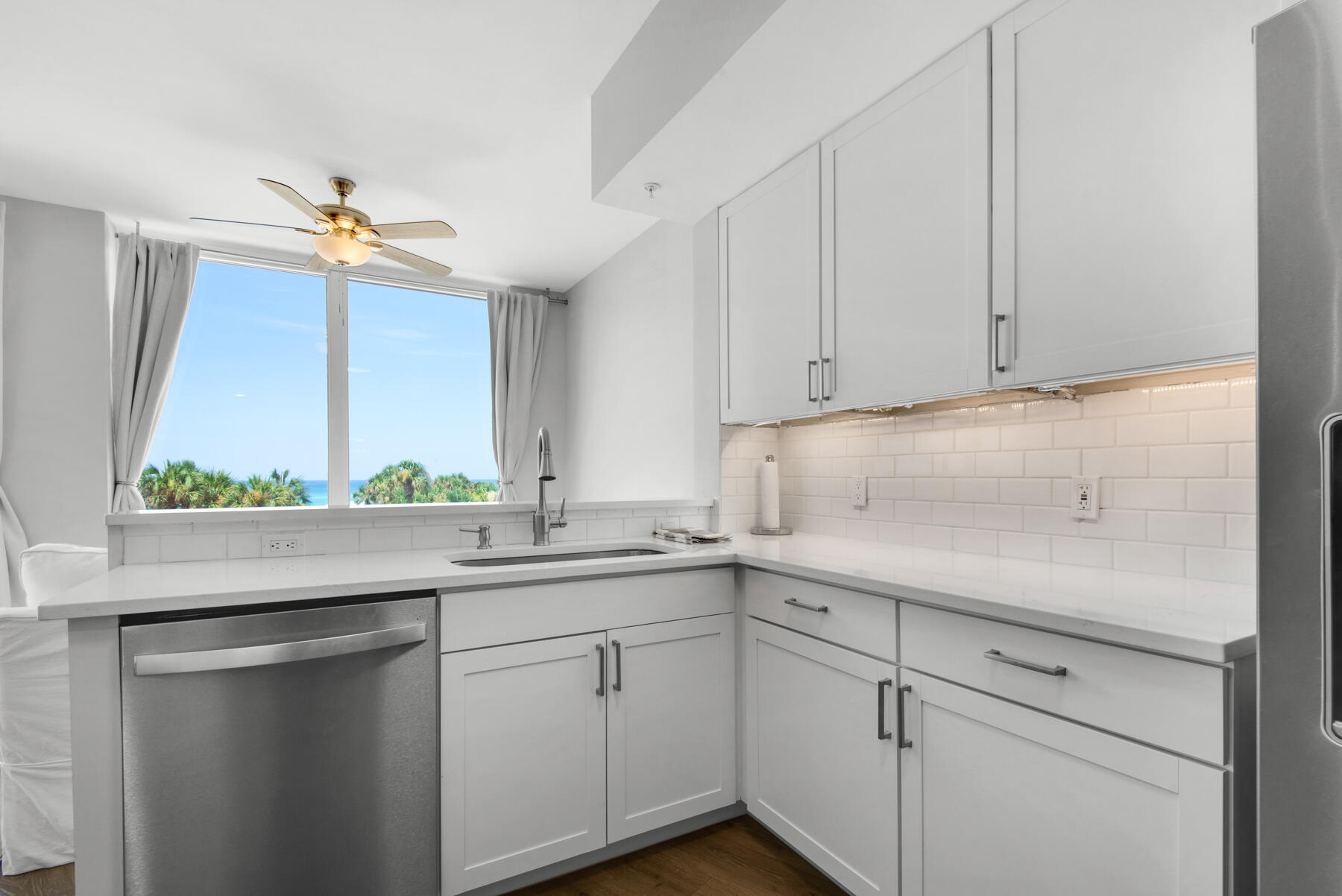 15400 Emerald Coast Parkway, UNIT 305