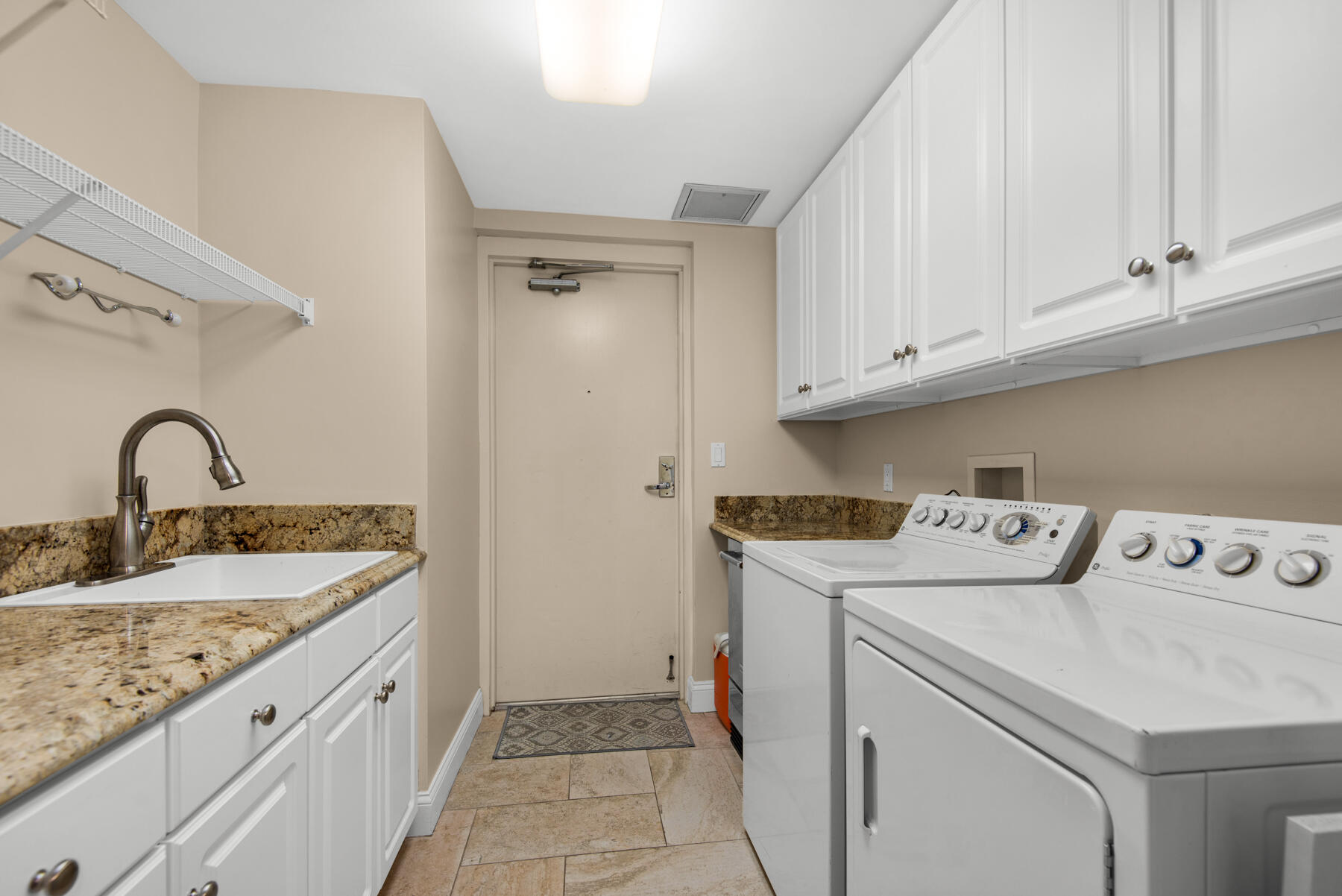 15400 Emerald Coast Parkway, UNIT 305