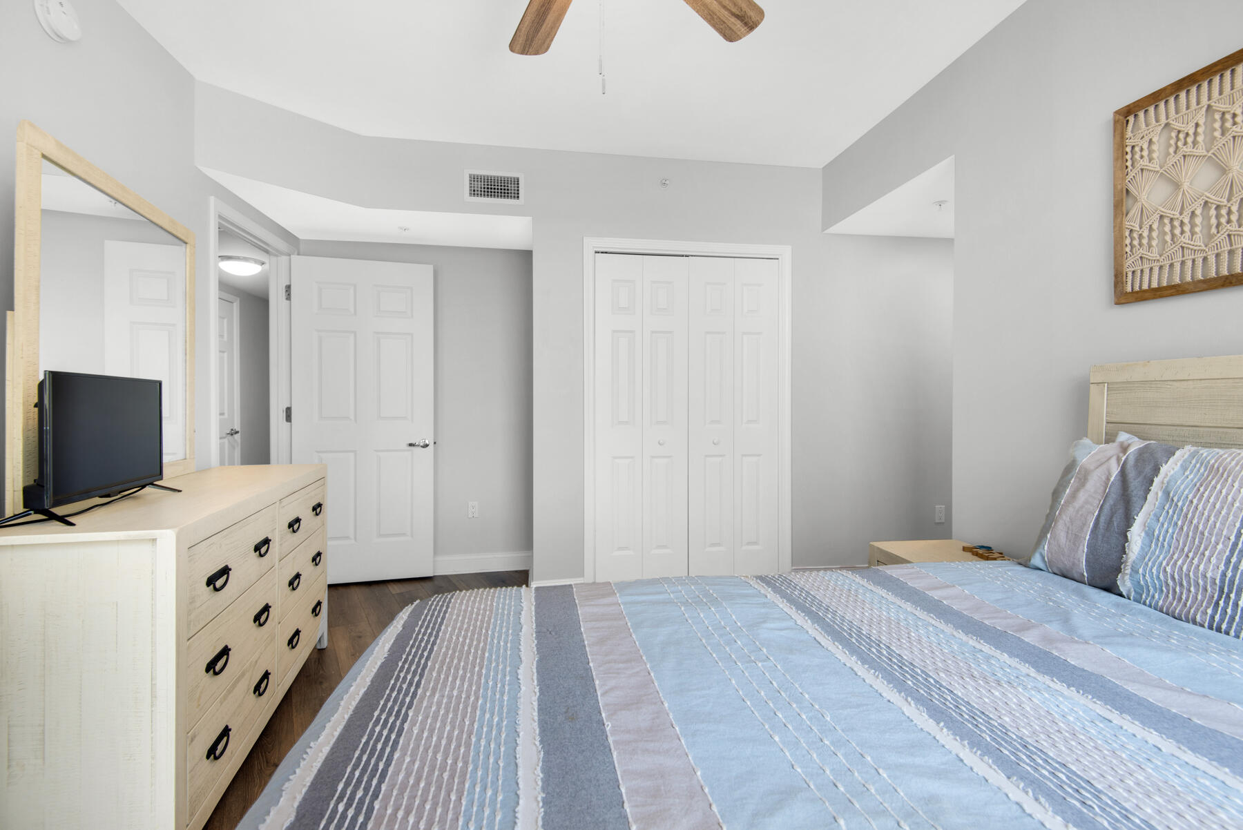 15400 Emerald Coast Parkway, UNIT 305