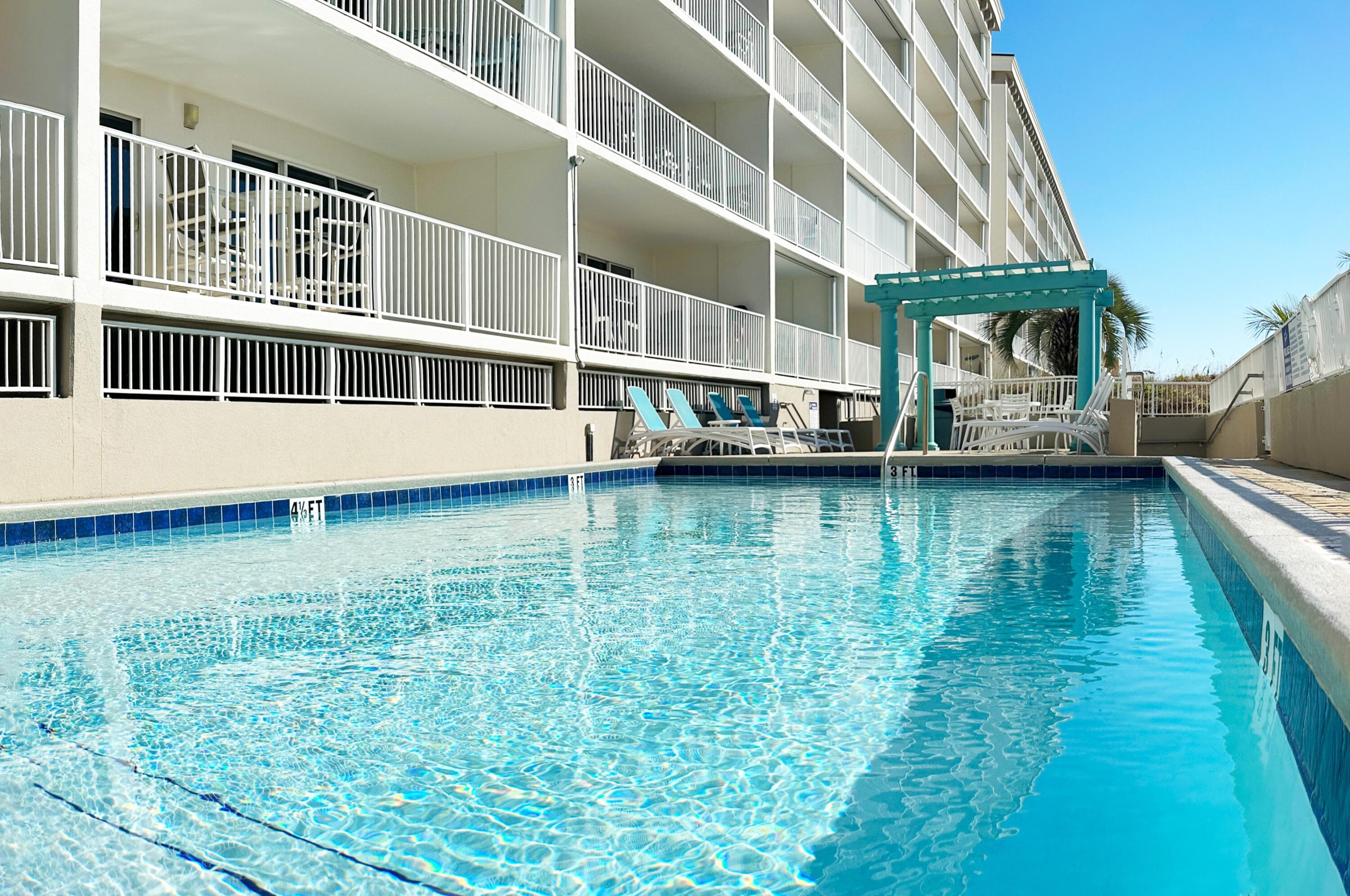 376 Santa Rosa Boulevard, 114