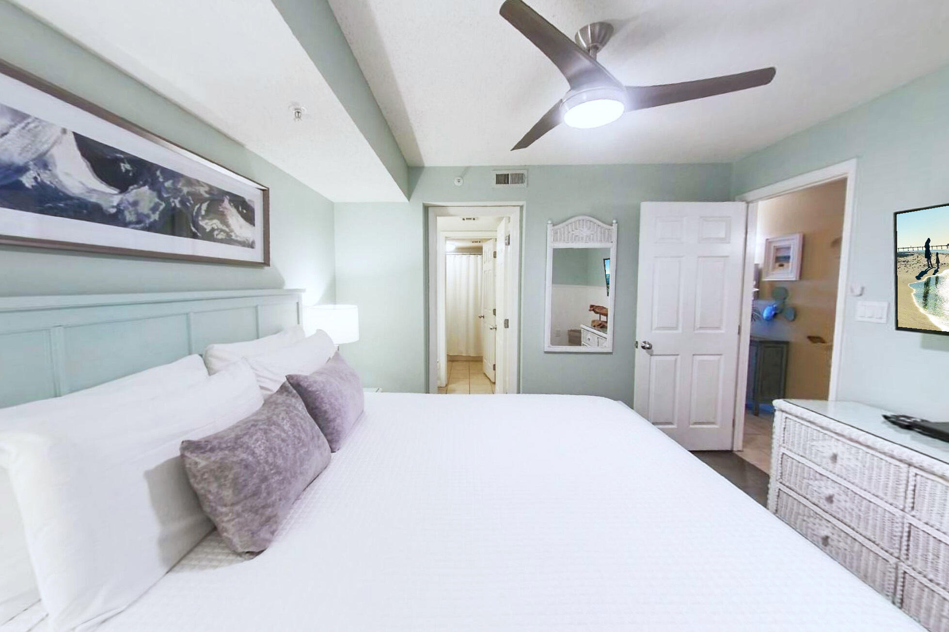 376 Santa Rosa Boulevard, 114