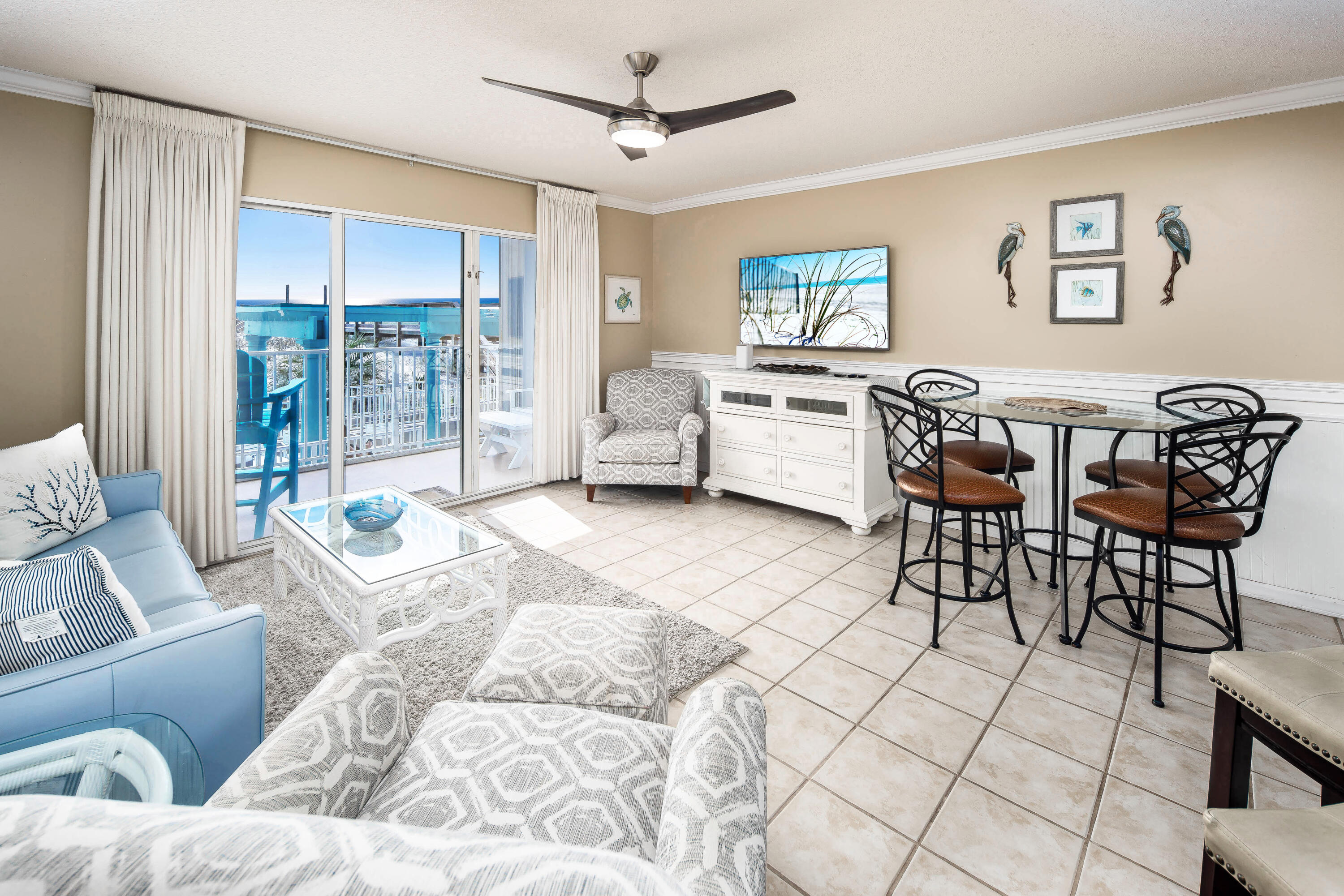 376 Santa Rosa Boulevard, 114