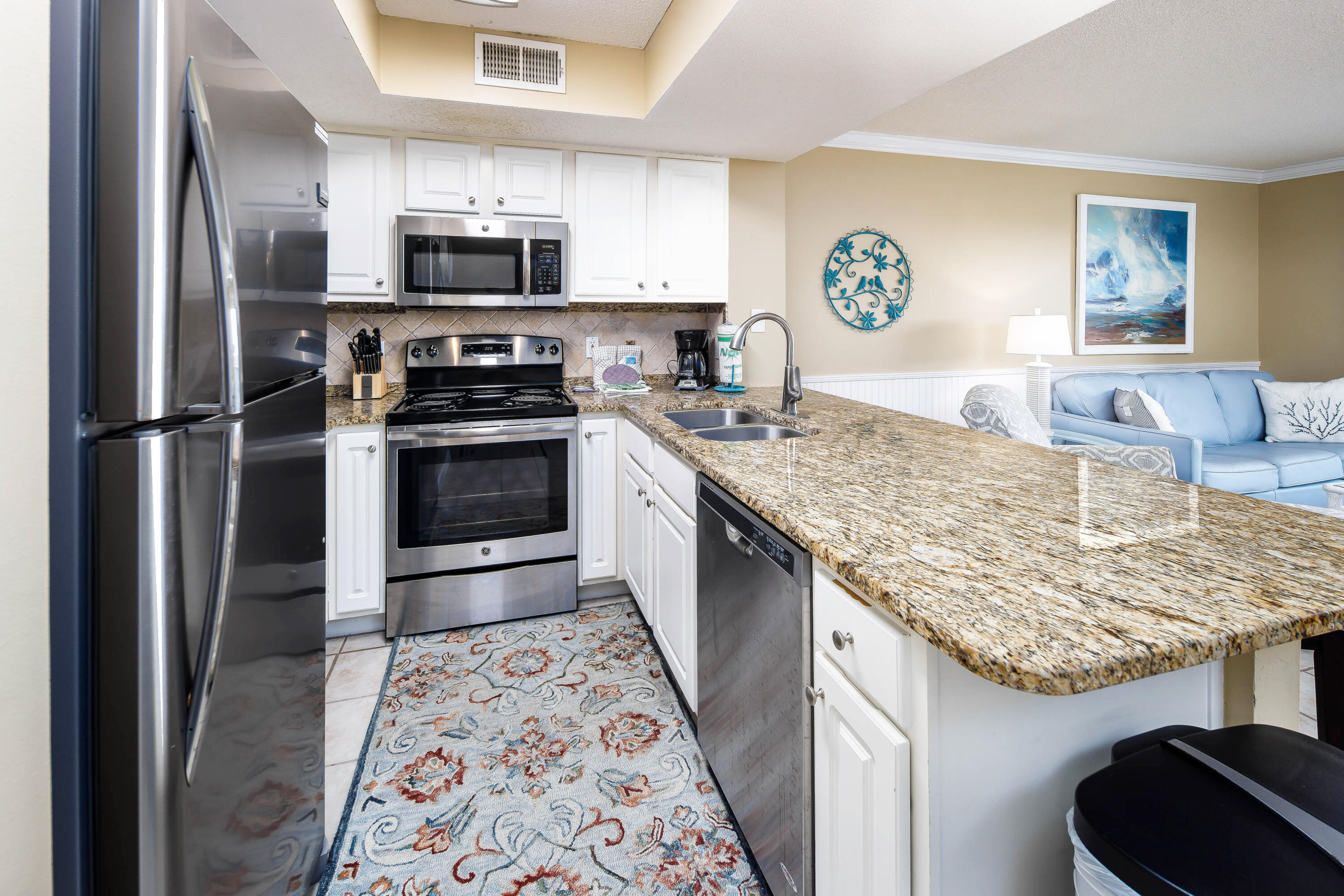 376 Santa Rosa Boulevard, 114