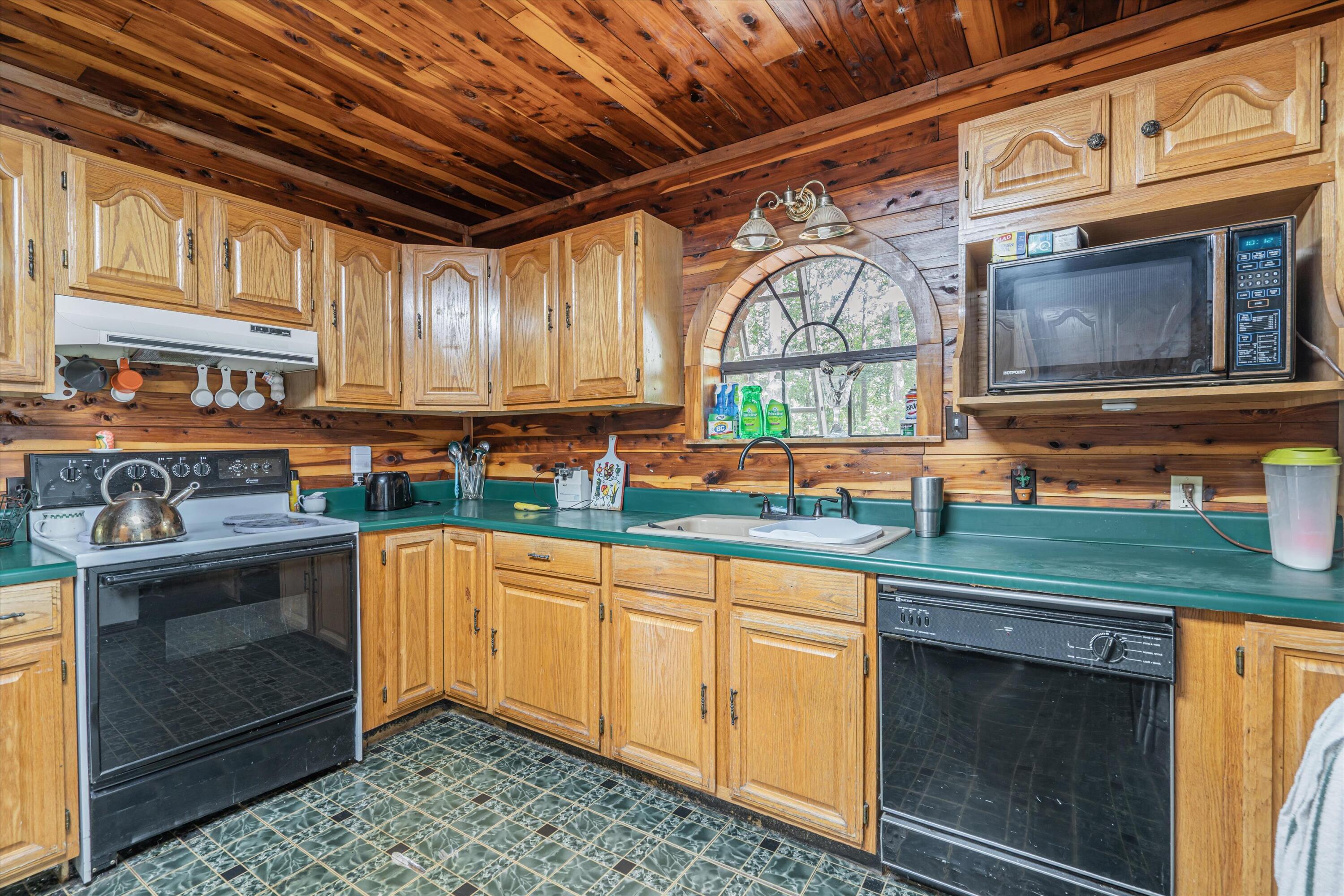 80 Wain Huckabee Road