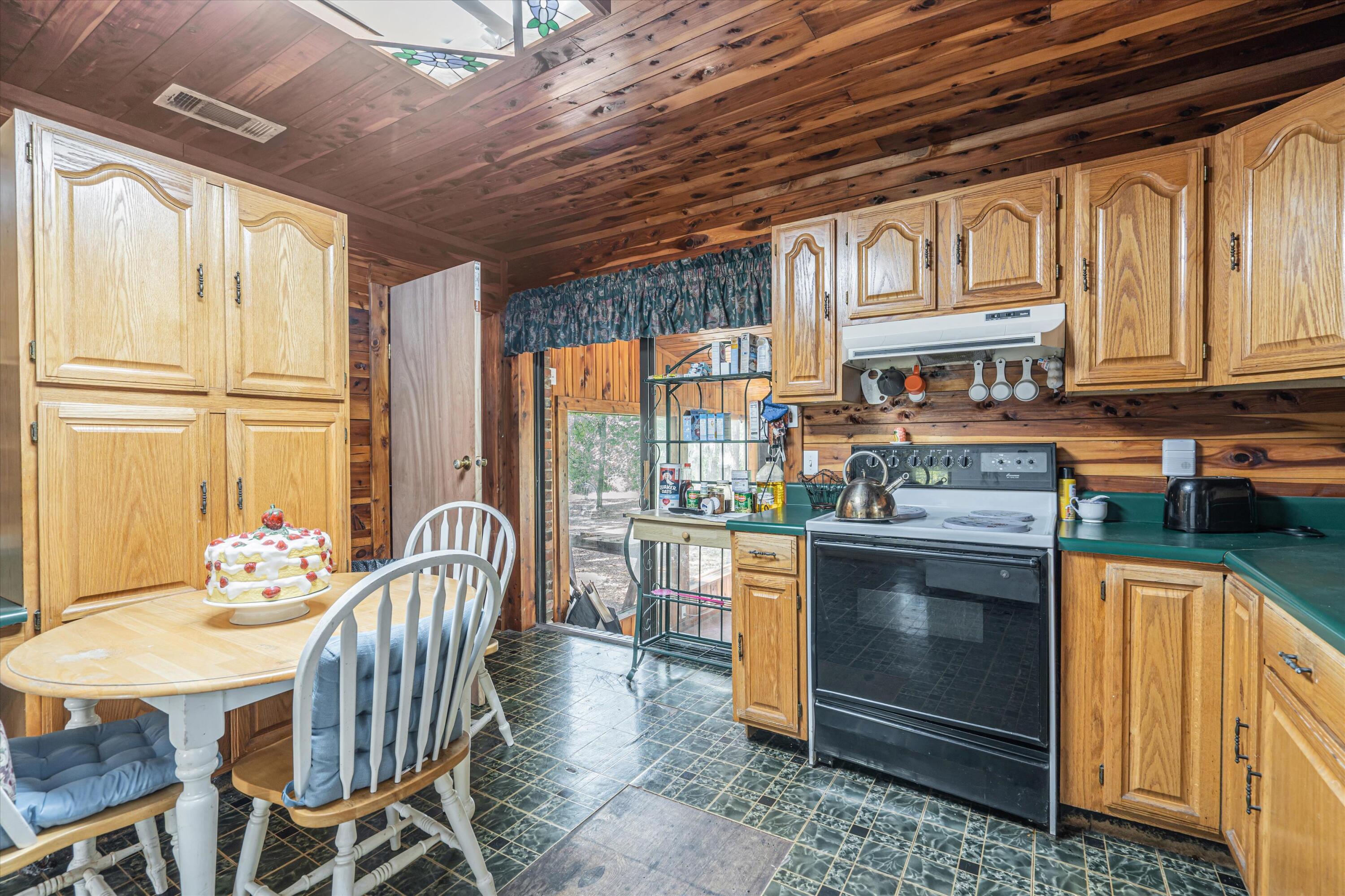 80 Wain Huckabee Road