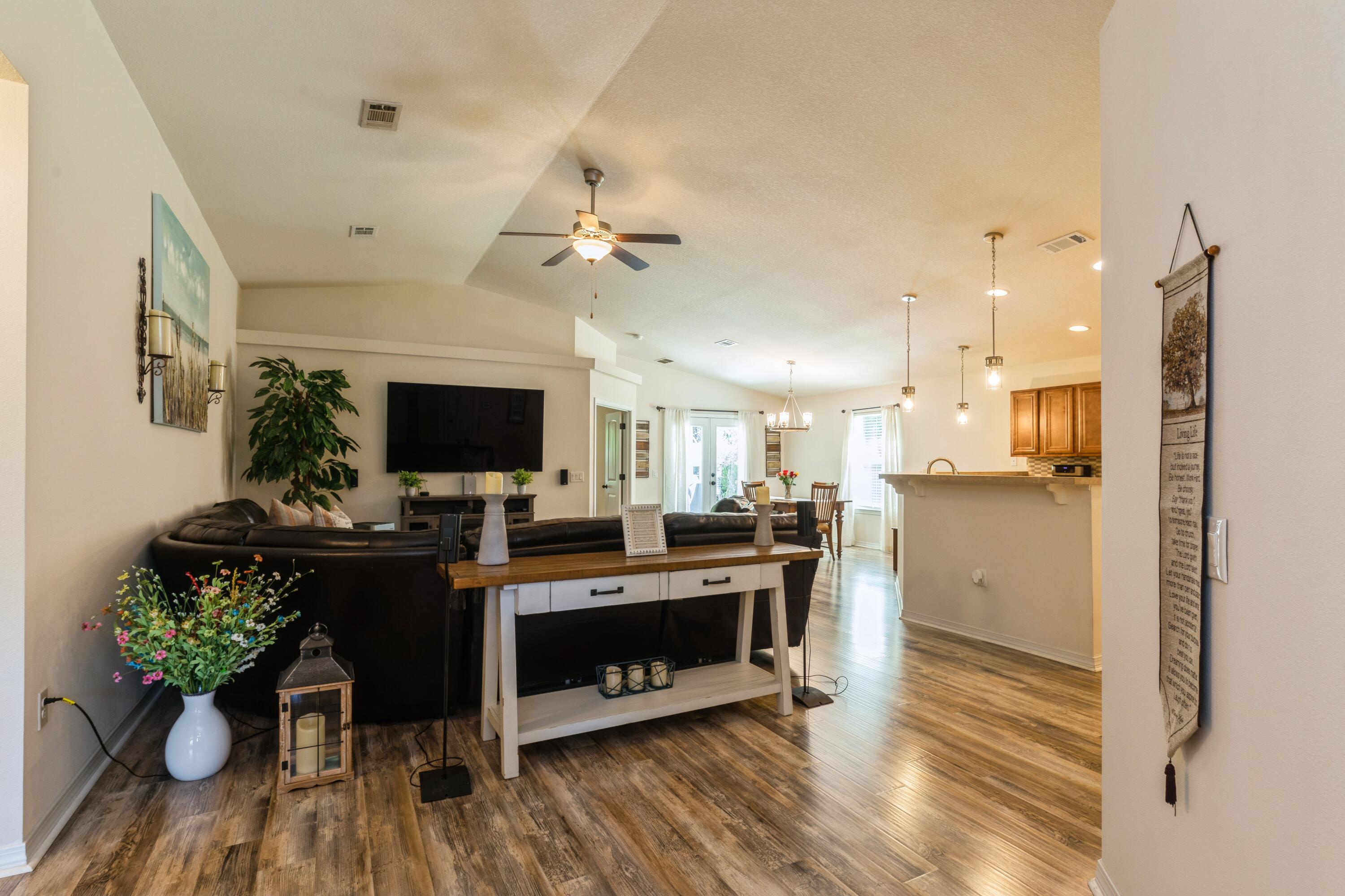8438 Island Drive