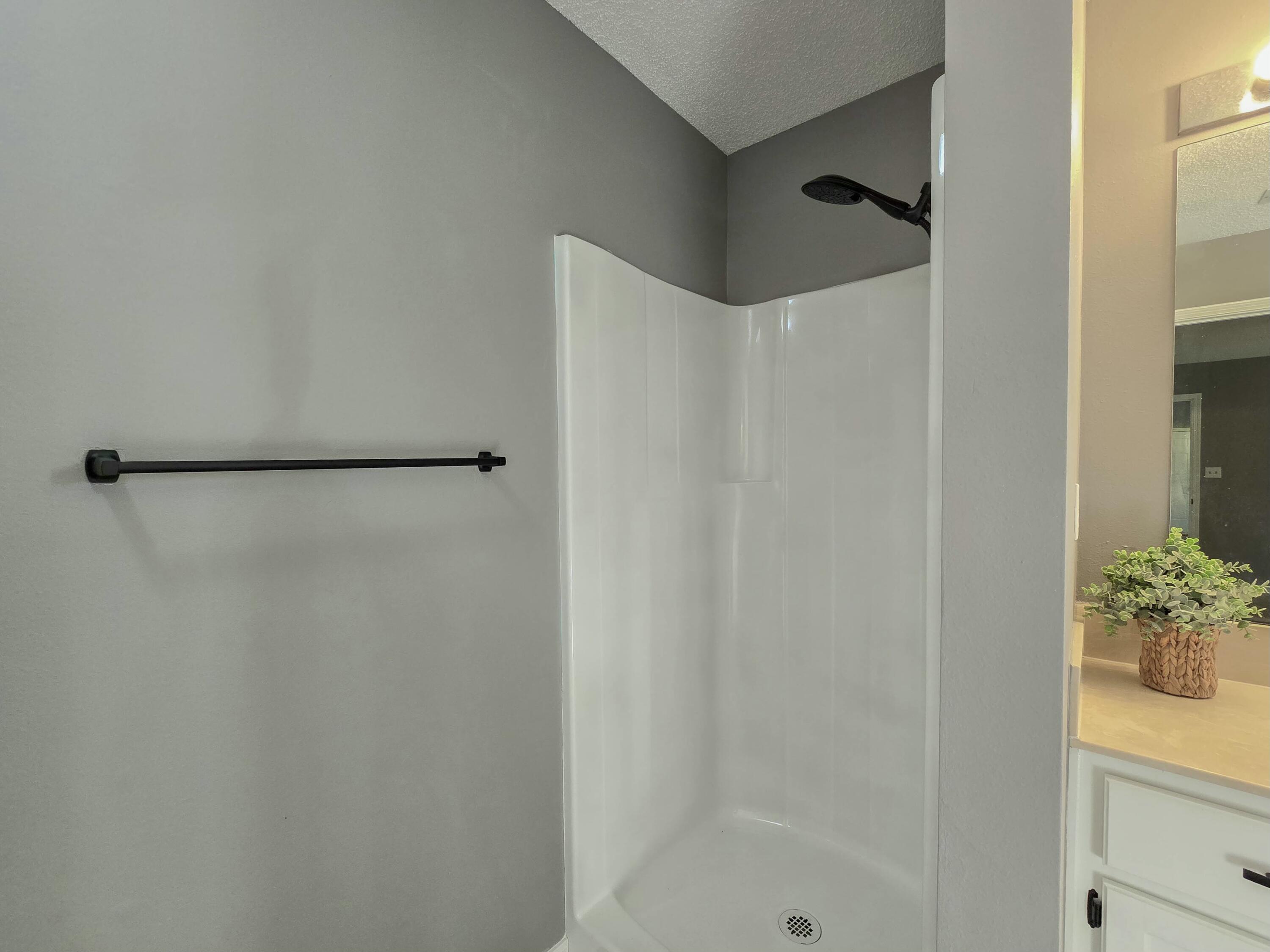 2103 Hawthorne Drive