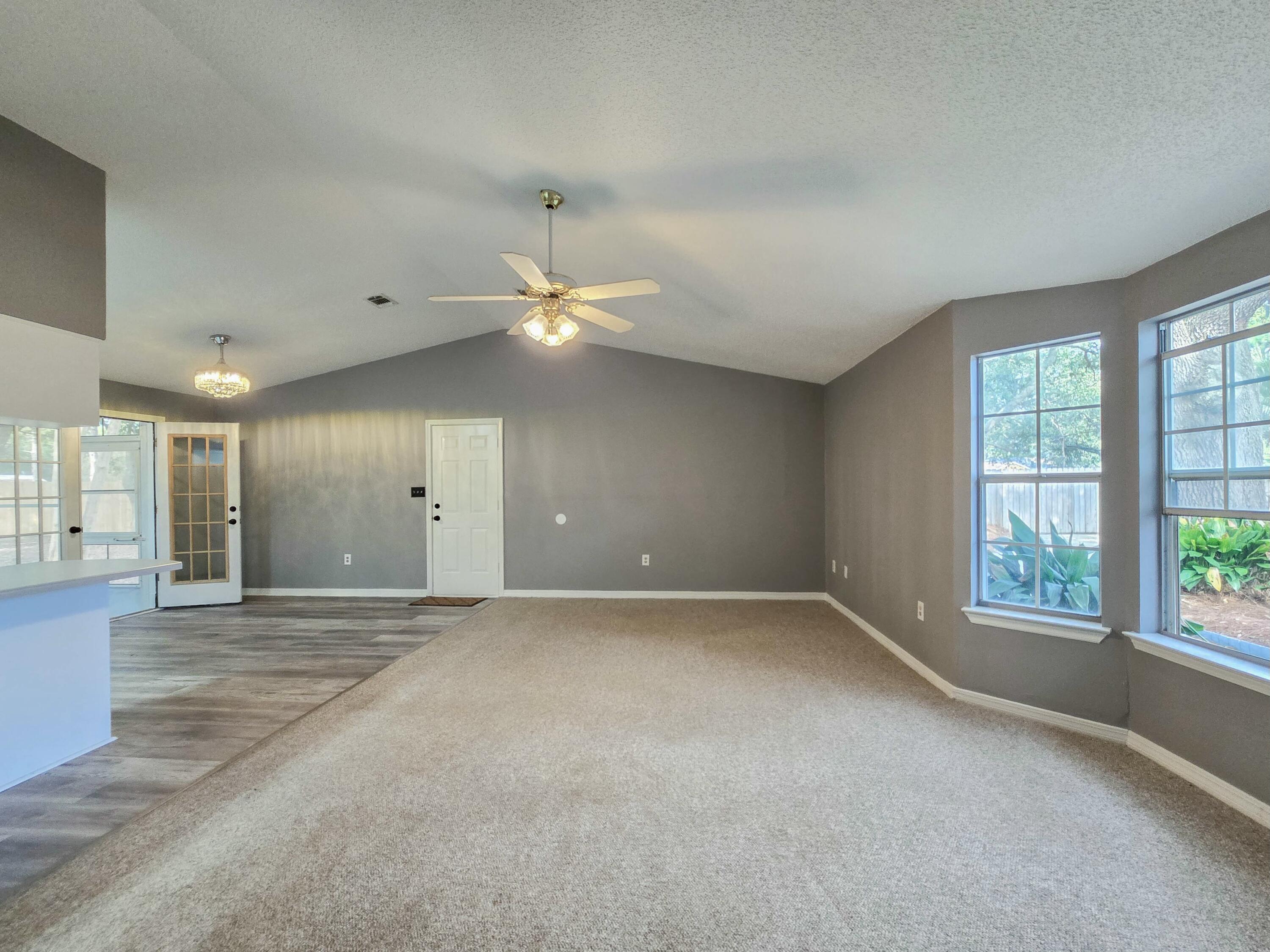2103 Hawthorne Drive