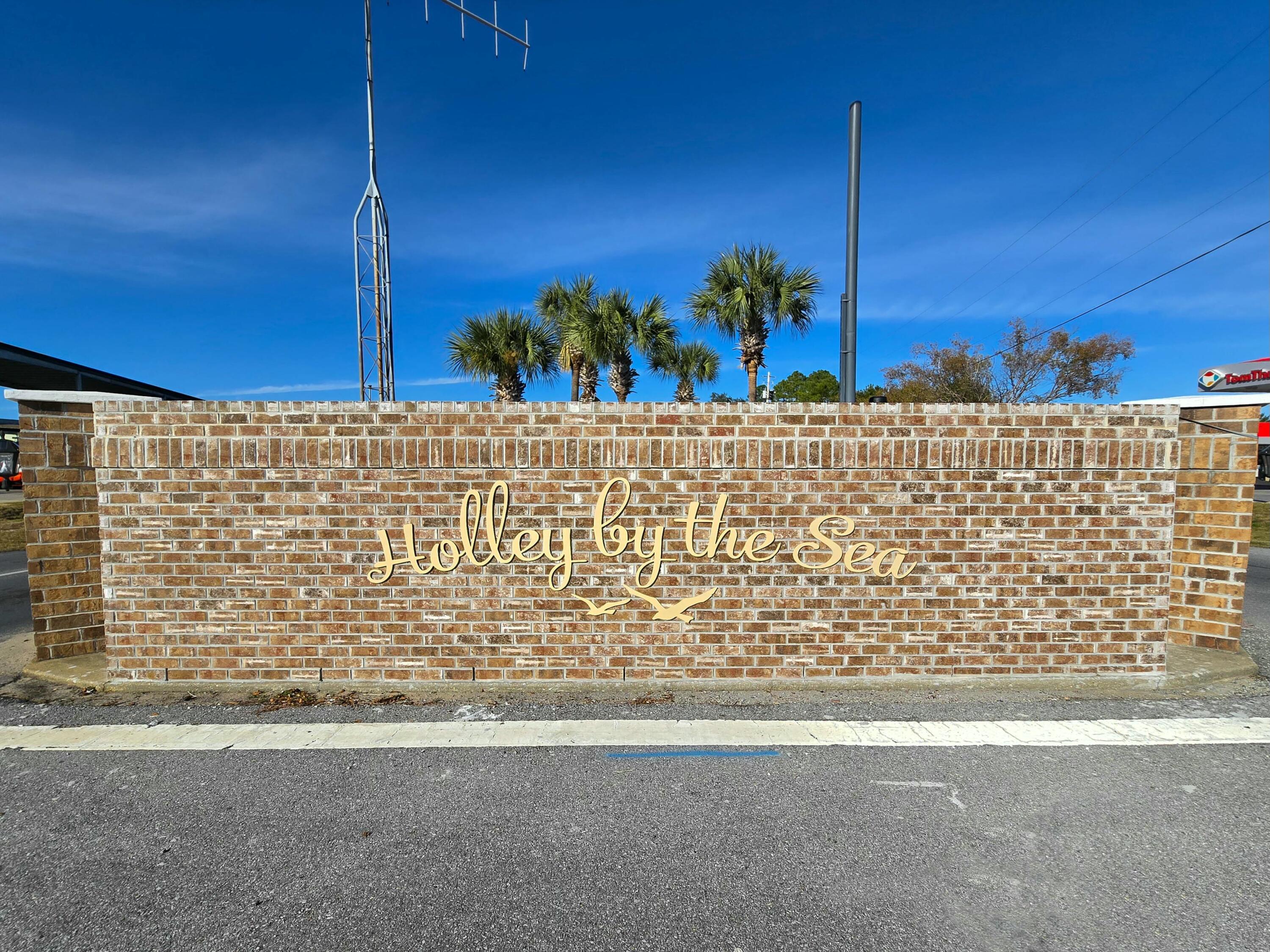 2103 Hawthorne Drive