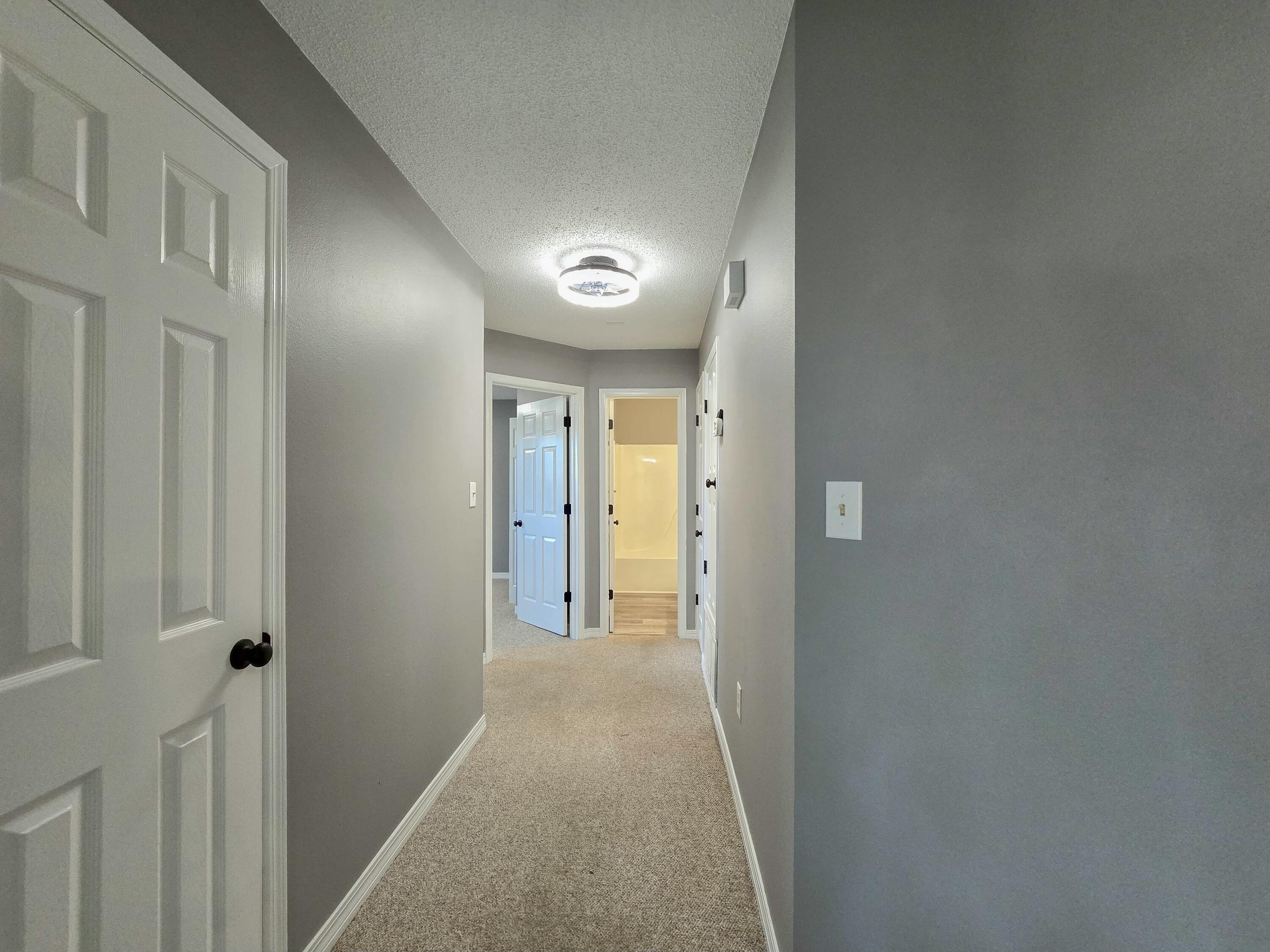 2103 Hawthorne Drive