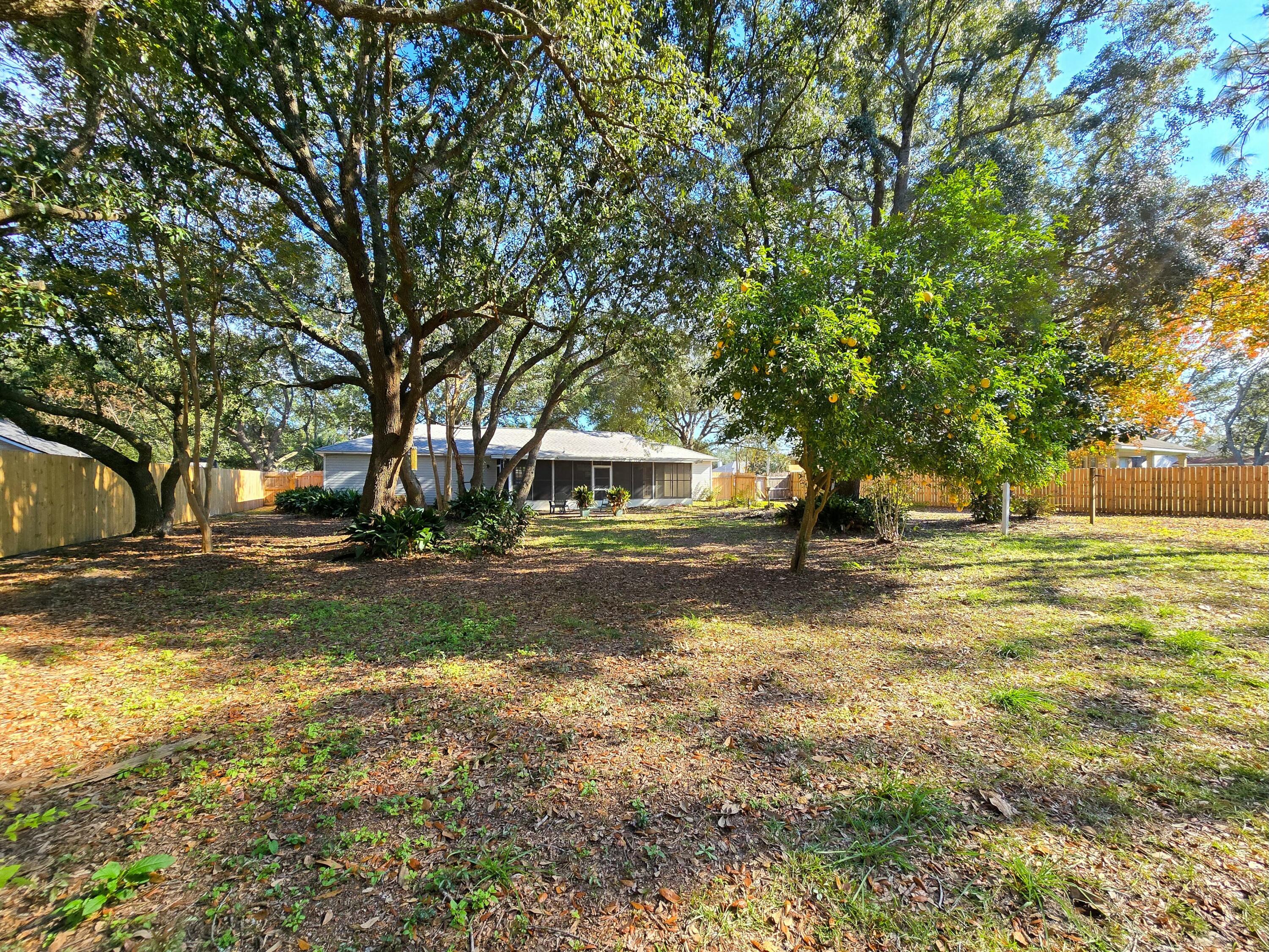 2103 Hawthorne Drive