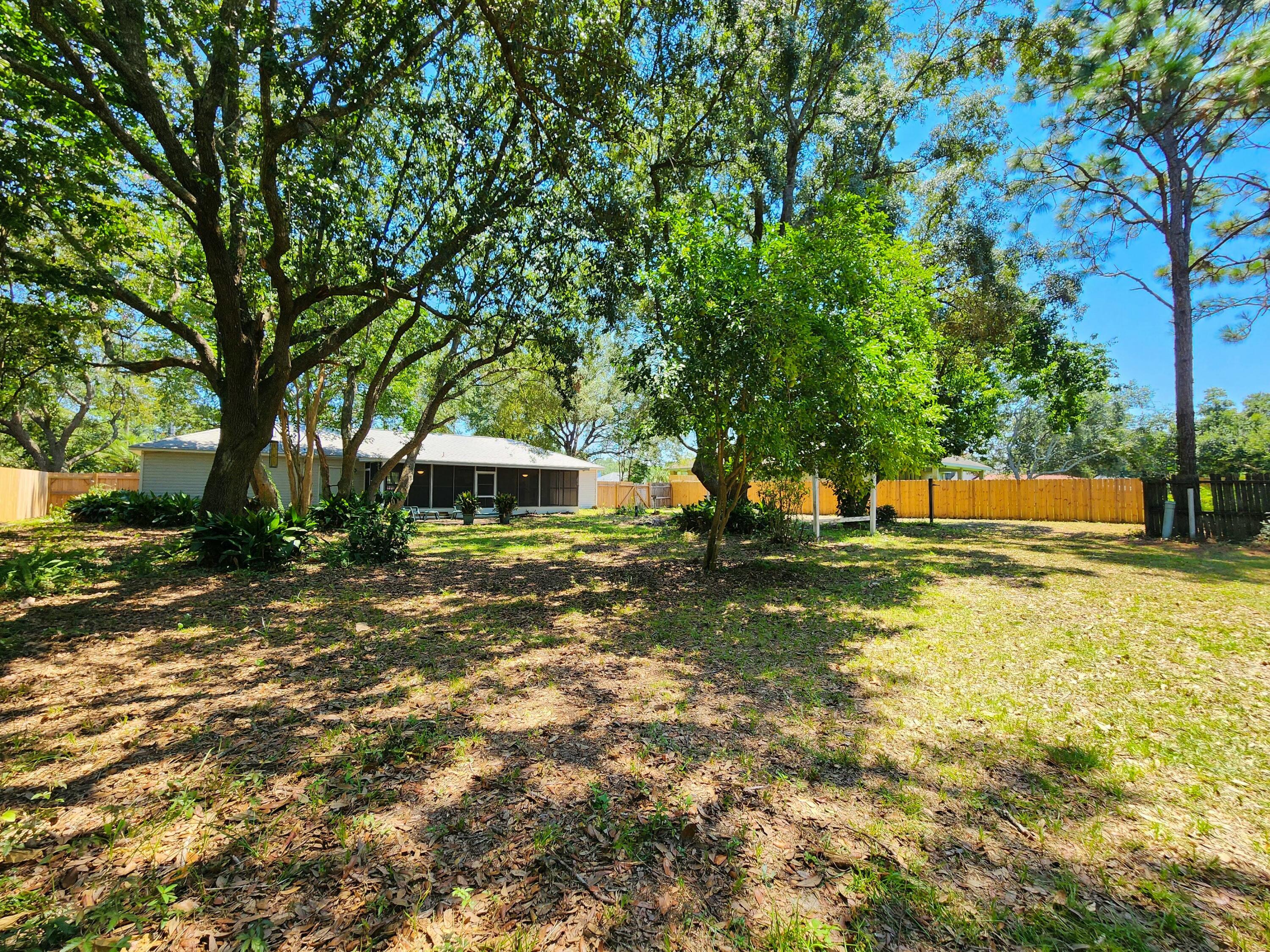 2103 Hawthorne Drive