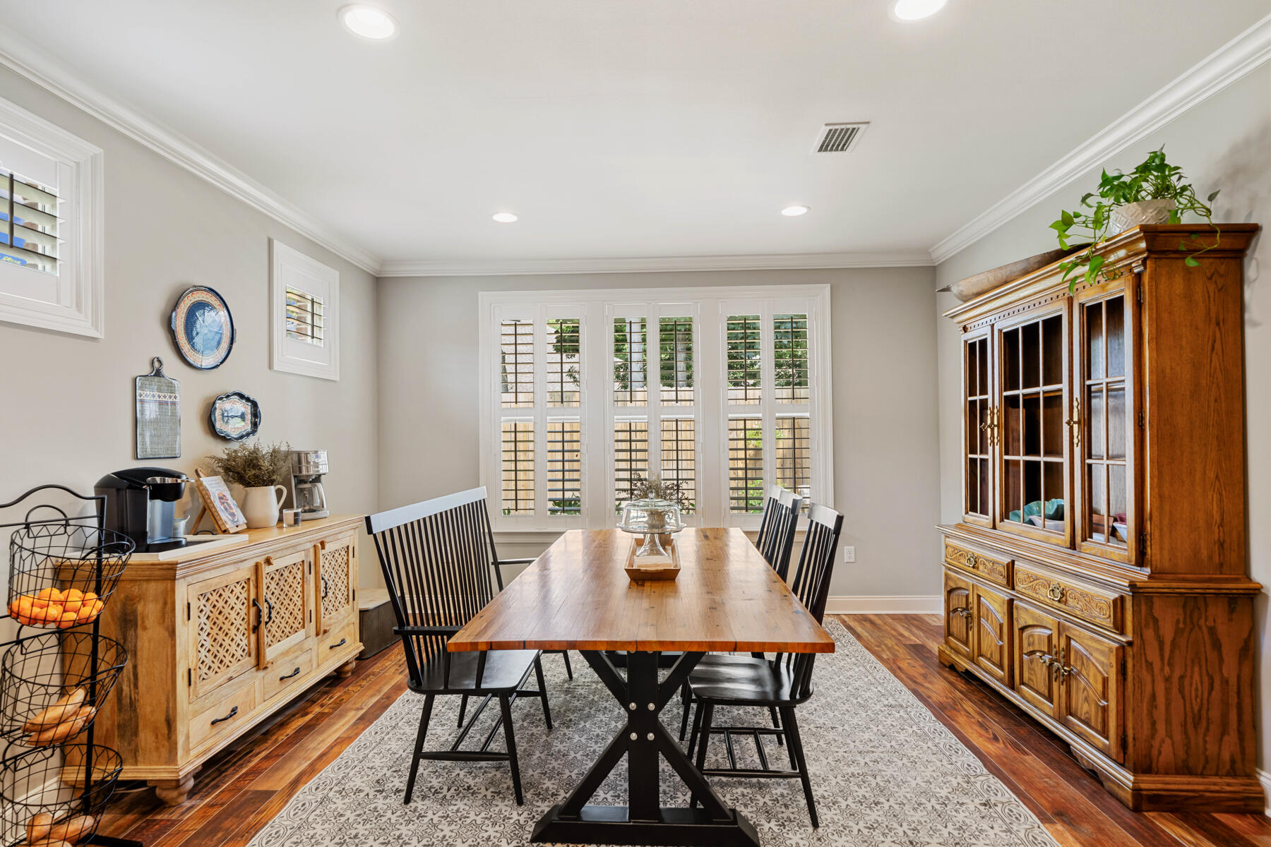 717 Woods Drive