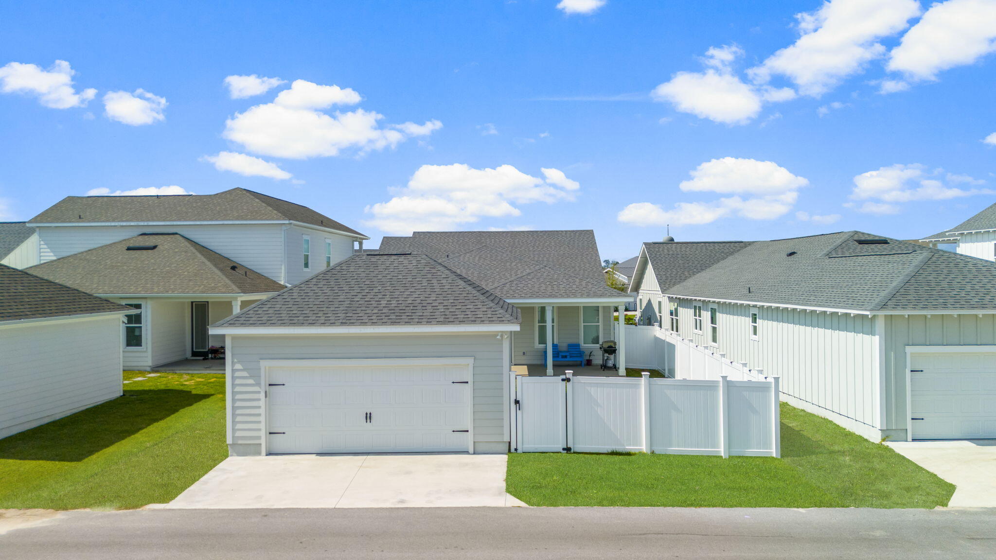 1921 Rushes Avenue