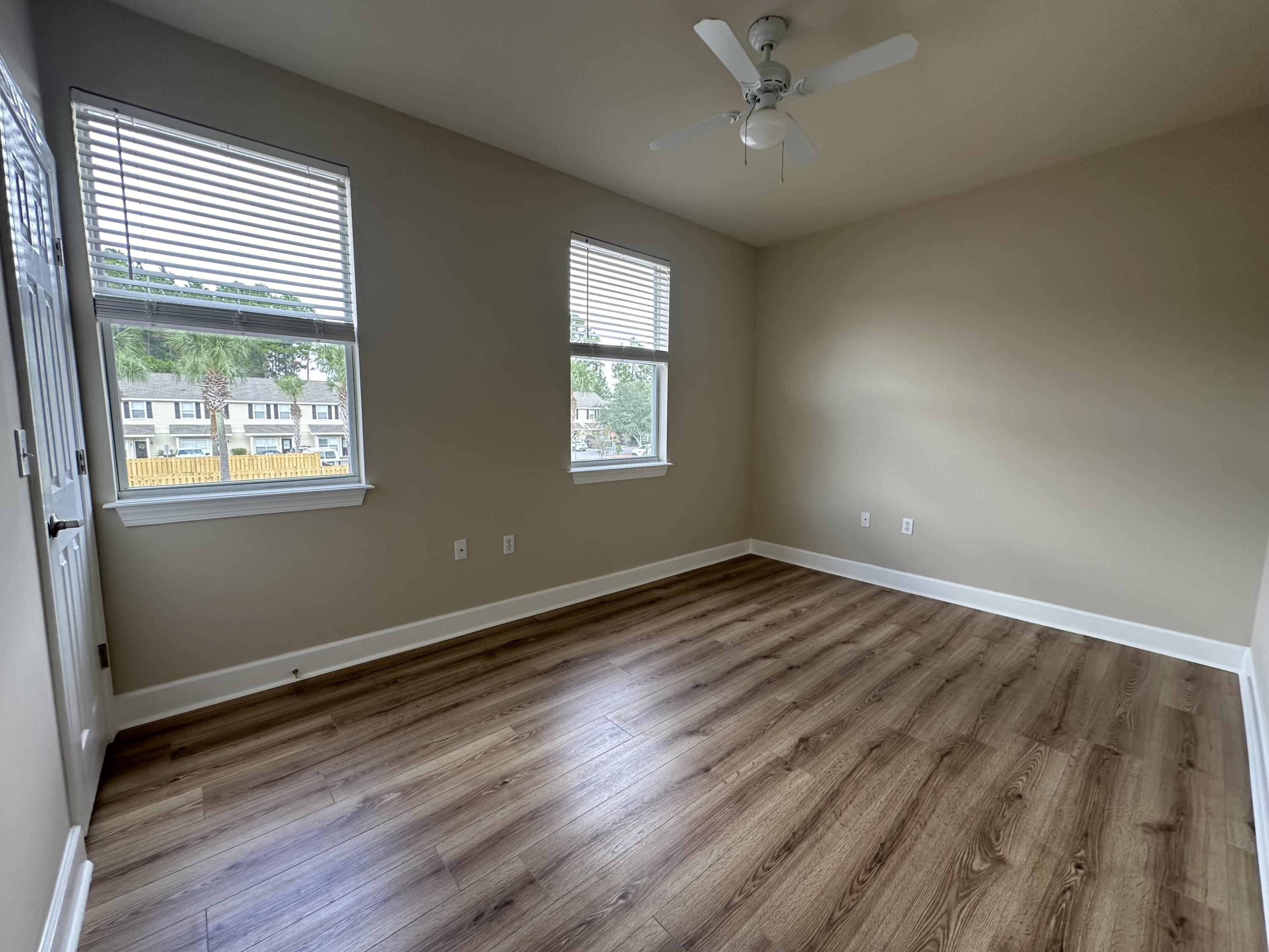 15284 331 Business UNIT 12C