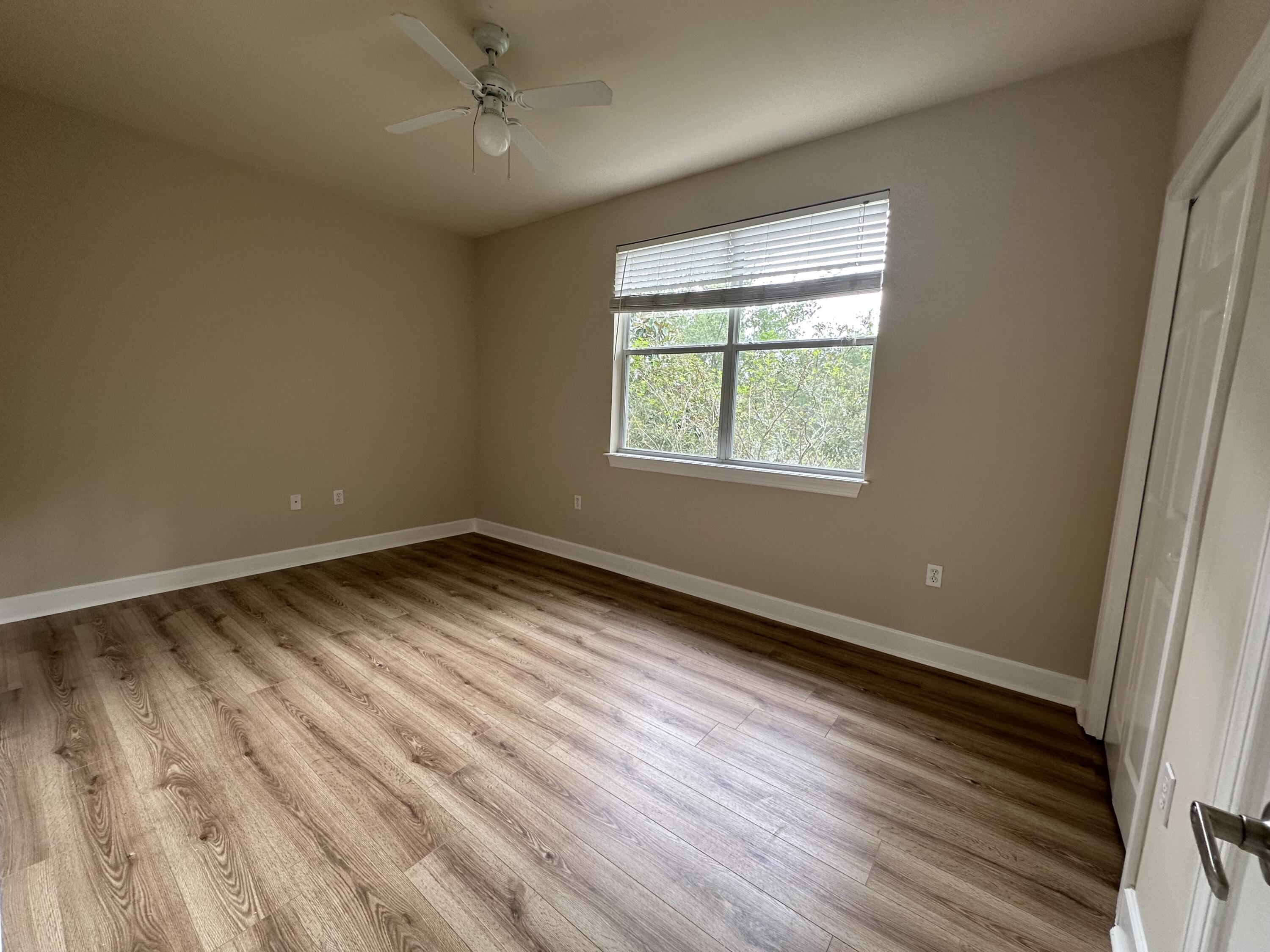 15284 331 Business UNIT 12C