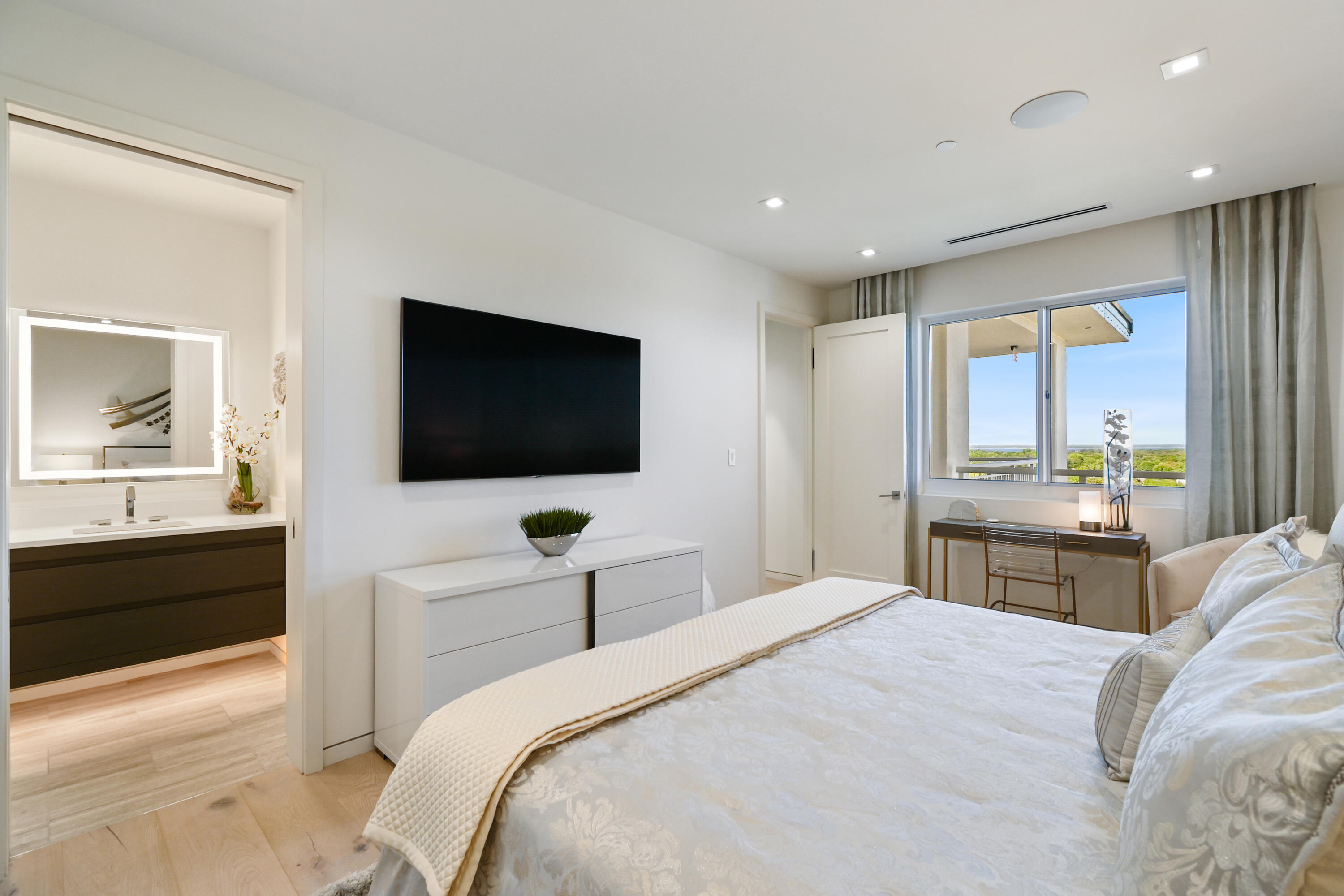 662 Harbor Boulevard UNIT 1020