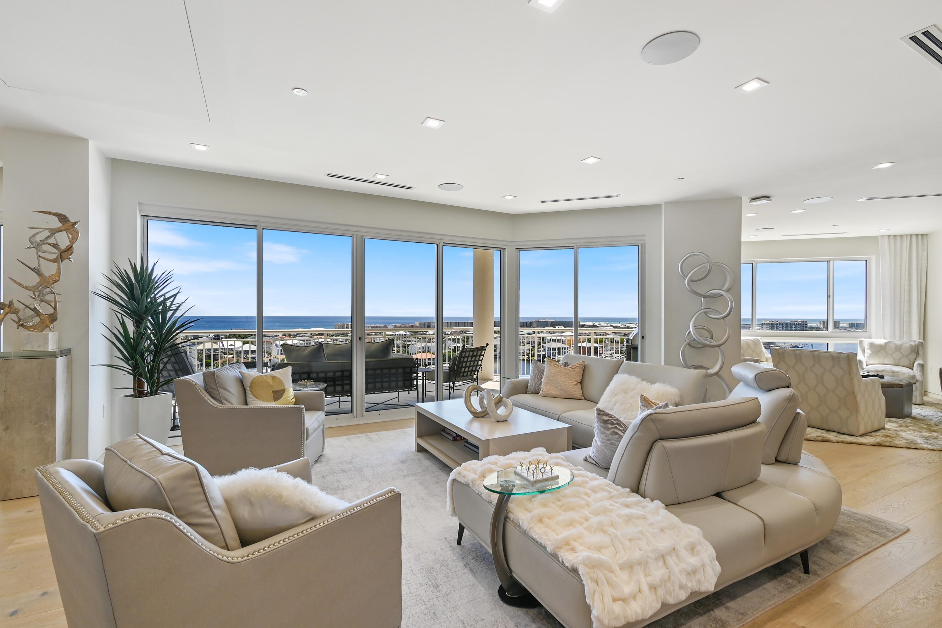 662 Harbor Boulevard UNIT 1020